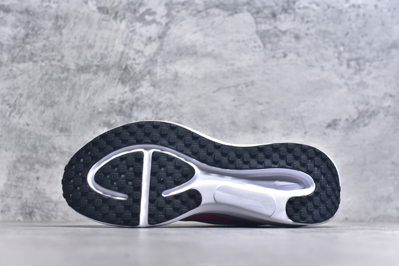 图片[6]-#NK Revolution 8 UN网面缓震运动跑鞋 HJ9198-102 泰光Zp特供批次 市面唯一支持实战的跑鞋 原档案数据原厂网纱 正确高频花纹 前后掌内置Zoom Air气垫 原装MD大底 脚感完美还原 原盒原配 QC检验、钢印 俱全 原底科技 同步原版 脚感堪比Boost 实拍调校N版已经零色差零失真 百分百还原实物色彩所见即所得 不存在货不对板色差等低级问题 选购参考实物拍摄 不混卖不参货 只用心做好货严格选品 承诺混一赔十 尺码：36 36.5 37.5 38 38.5 39 40 40.5 41 42 42.5 43 44 44.5 45-选品中心