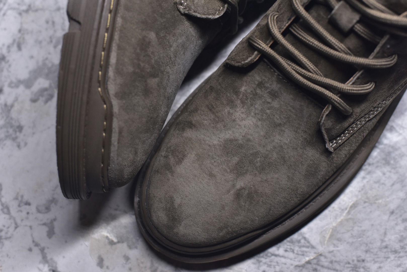 图片[8]-#25年秋冬款CAT硬汉推土机品牌·卡特Tramp Hike Low款户外中邦休闲系带男鞋广东中山代工厂原产楦型 台产耐磨麂皮材质 手工马克线固特异缝制工艺 轻量柔韧橡胶防滑大底 正确原盒包装吊牌 完全还原正品工艺徒步旅行者百搭休闲旅游休闲鞋 尺码：39-44-选品中心