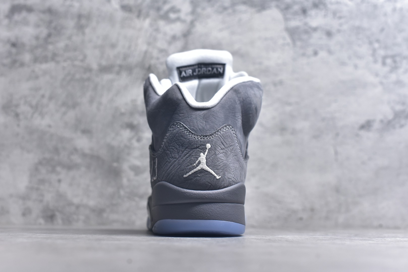 图片[5]-#Air Jordan 5 Retro \” Wolf Grey \” AJ5乔5 男子文化篮球鞋 DD0587-002 头部一线大厂OG出品 原鞋定版开发 原厂皮料原厂数据打造 高端外贸零售专供 最高限度还原官方 尺码：40 40.5 41 42 42.5 43 44 44.5 45 46 47.5-选品中心