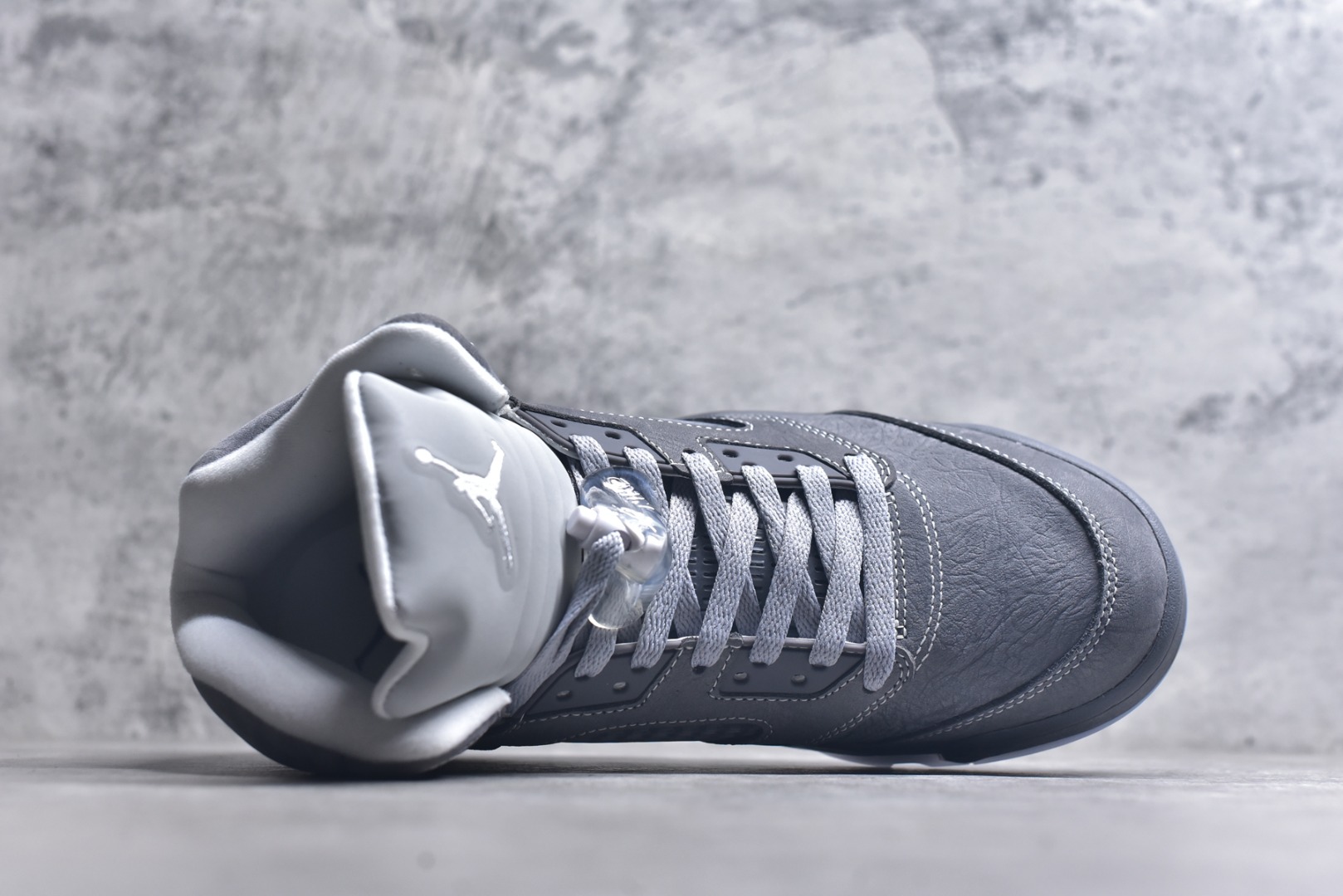 图片[4]-#Air Jordan 5 Retro \” Wolf Grey \” AJ5乔5 男子文化篮球鞋 DD0587-002 头部一线大厂OG出品 原鞋定版开发 原厂皮料原厂数据打造 高端外贸零售专供 最高限度还原官方 尺码：40 40.5 41 42 42.5 43 44 44.5 45 46 47.5-选品中心