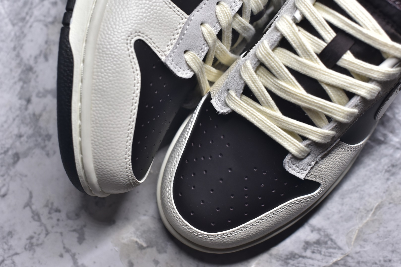 图片[8]-#NK Dunk Low 棕白 IH7333-200 实力大厂出品 新配色陆续开发 利润个位数只为口碑 全套原纸板楦头开发 确保原汁原味 完美呈现DUNK版型 一比一鞋头弧度高度鞋身弧度 此版本只针对中端市场 皮料材质有所更替 其他数据细节工艺流程均保持一致 绝不口嗨 细节品控鞋型随意对比 独家私模官方第六代原厂航空铝磨具打磨大底 鞋头坡度极致还原 无解鞋型 原盒原配 圈内天花板工艺 原厂玻璃冲刀 超高清洁度 全鞋零毛边皮料切割 原厂中底布点胶 中底布拉帮走线遵循公司 尺码：36 36.5 37.5 38 38.5 39 40 40.5 41 42 42.5 43 44 44.5 45 46-选品中心