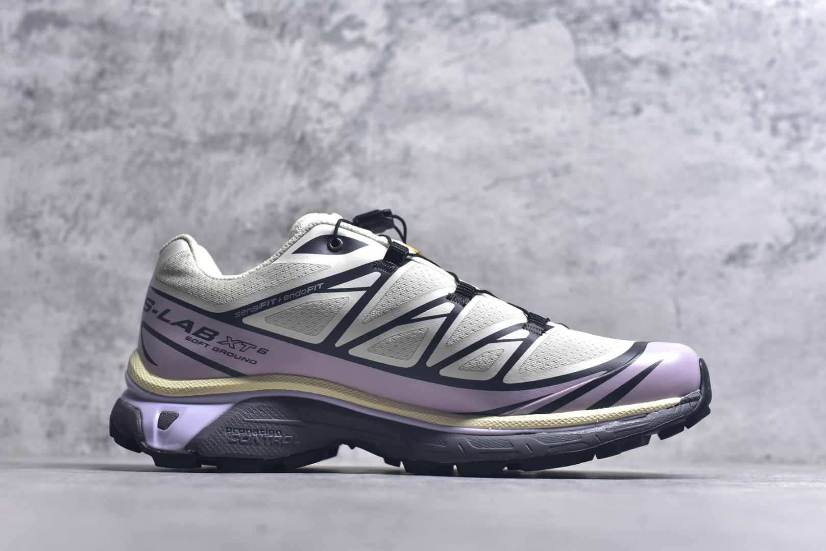 图片[3]-#法国户外品牌-萨洛蒙 Salomon XT-6 萨洛蒙复古潮流户外机能登山跑鞋 纯原外贸平台特供订单 耗时半年巨作 全套原纸板楦头开发 原厂特供网布配套加持 确保原汁原味 完美呈现版型 原档数据独家私模五层组合大底 男女鞋同步官方开发至46.5 原装Ortholite轻量化鞋垫 中底布带钢印编号 原厂TPU锁扣 进口港宝加持 后跟自然饱满 还原公司包裹性 鞋面以“锯齿”状的包裹系统呈现 在基色底之下加入了各种色点缀 将公司的最新技术和时尚前卫的造型融入耐用的长跑款式中 鞋面由 TPU 薄膜制成 并焊接在高耐磨网眼上 使其既时尚又坚固 由 ACS底盘支撑 可增强稳定性和支撑力 以及由橡胶凸耳 Contragrip外底覆盖的 EVA 缓冲中底 旨在应对崎岖的地形 鞋舌上的彩色Salomon 标签、Quicklace 系统以及鞋头、鞋舌和鞋跟上的附加品牌使细节更加完美 让穿着者可以轻松驾驭户外与通勤下的任何运动生活场景 无缝鞋身户外随意纵横 颜值与脚感兼备 出街通勤 绝对非常吸睛 你值得拥有 货号： 477376 263633 尺码：36 36.5 37.5 38 38.5 39 40 40.5 41 42 42.5 43 44 44.5 45 46 46.5-选品中心