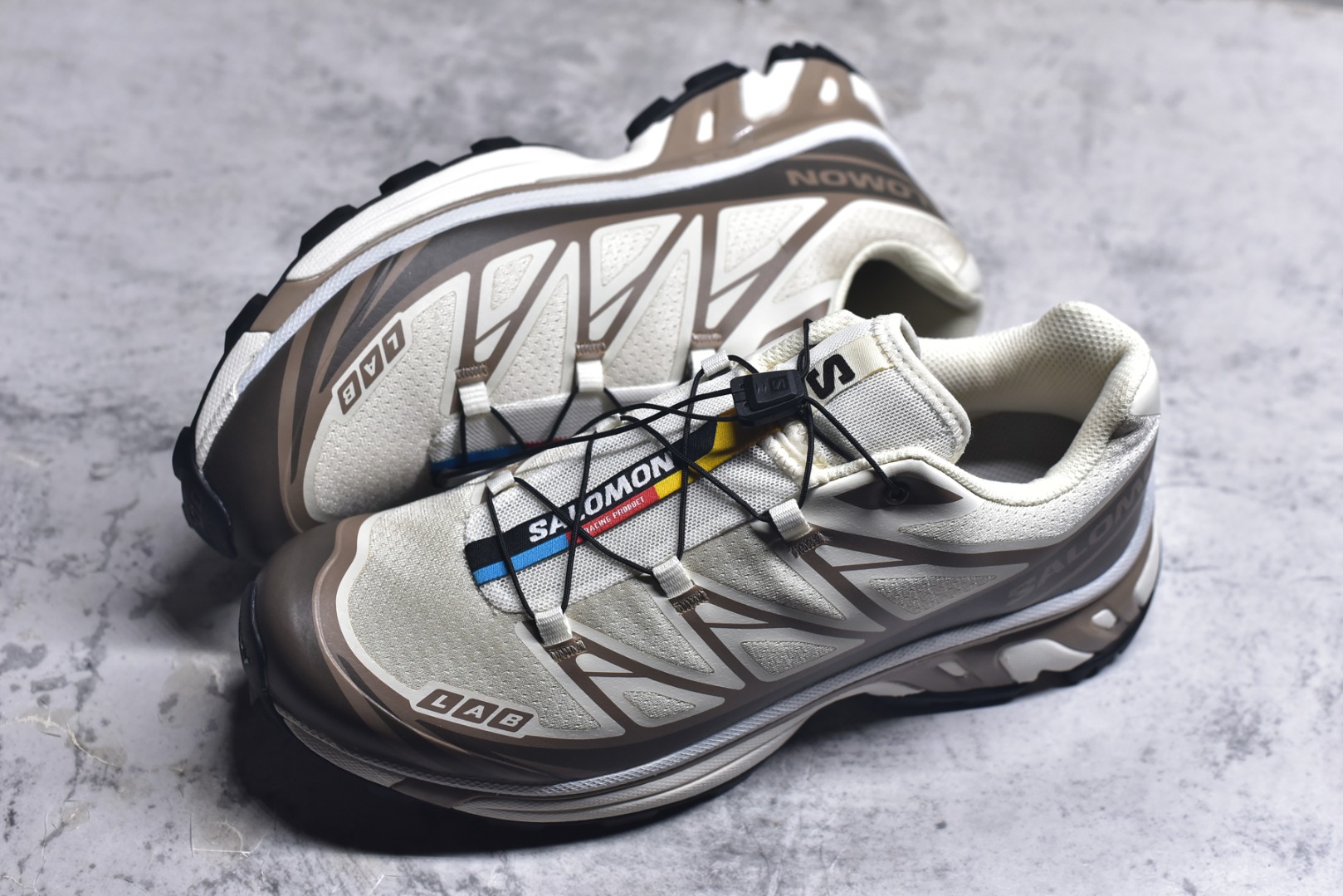 图片[7]-#法国户外品牌-萨洛蒙 Salomon XT-6 萨洛蒙复古潮流户外机能登山跑鞋 纯原外贸平台特供订单 耗时半年巨作 全套原纸板楦头开发 原厂特供网布配套加持 确保原汁原味 完美呈现版型 原档数据独家私模五层组合大底 男女鞋同步官方开发至46.5 原装Ortholite轻量化鞋垫 中底布带钢印编号 原厂TPU锁扣 进口港宝加持 后跟自然饱满 还原公司包裹性 鞋面以“锯齿”状的包裹系统呈现 在基色底之下加入了各种色点缀 将公司的最新技术和时尚前卫的造型融入耐用的长跑款式中 鞋面由 TPU 薄膜制成 并焊接在高耐磨网眼上 使其既时尚又坚固 由 ACS底盘支撑 可增强稳定性和支撑力 以及由橡胶凸耳 Contragrip外底覆盖的 EVA 缓冲中底 旨在应对崎岖的地形 鞋舌上的彩色Salomon 标签、Quicklace 系统以及鞋头、鞋舌和鞋跟上的附加品牌使细节更加完美 让穿着者可以轻松驾驭户外与通勤下的任何运动生活场景 无缝鞋身户外随意纵横 颜值与脚感兼备 出街通勤 绝对非常吸睛 你值得拥有 货号： 475822 263633 尺码：36 36.5 37.5 38 38.5 39 40 40.5 41 42 42.5 43 44 44.5 45 46 46.5-选品中心