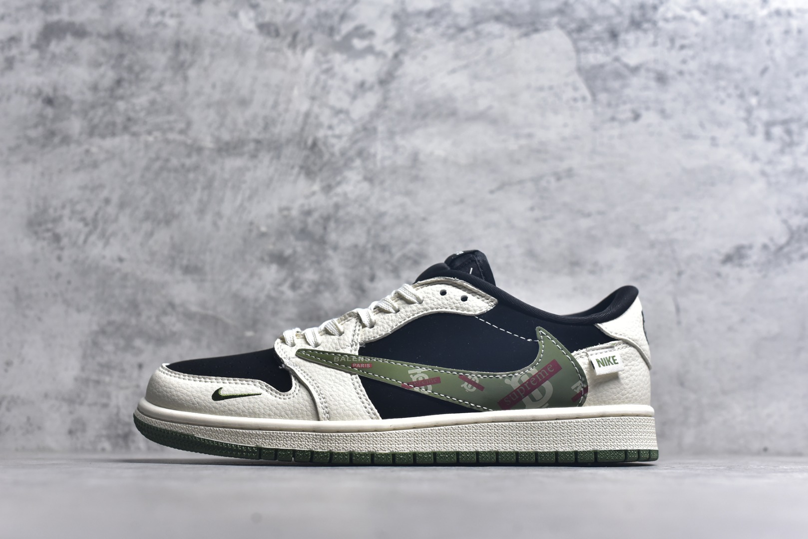 #Travis Scott x Fragment Design x Air Jordan 1 Low OG SP 乔1巴宝莉联名 米黑绿勾 低帮文化休闲板鞋 XS2024-032 #多方联名合作融合了Travis Scott 独特的音乐风格，藤原浩个性的设计风格以及Jordan品牌的经典元素 使其成为一双具有独特身份和价值的鞋子 清新而立体的外观加上联名标识更突出了其独特身份 这种配色方案显示出活力和时尚感 在视觉上引人注目 鞋身的质感和细腻的细节处理使其显得高端而格调十足 这款“倒钩”联名是设计与创意完美结合 融合多方的个性风格是一款备受瞩目的潮流鞋款 尺码：36 36.5 37.5 38 38.5 39 40 40.5 41 42 42.5 43 44 44.5 45 9.E5-选品中心