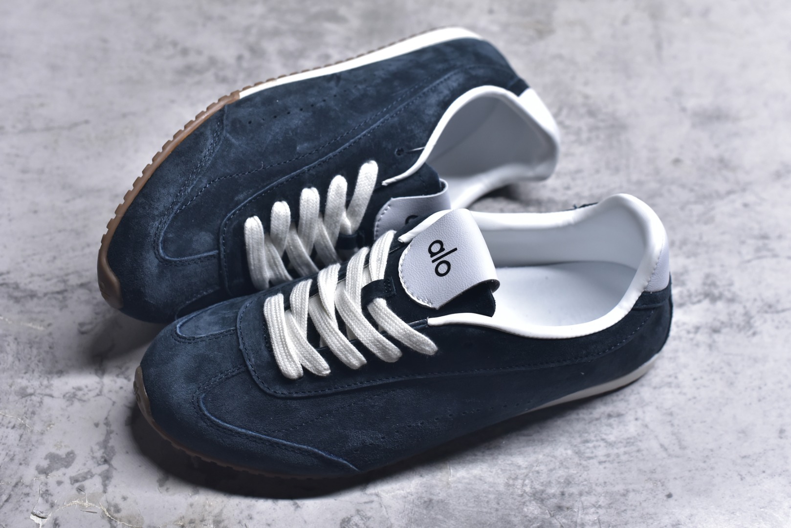 图片[7]-#Alo Yoga Sunset Sneaker 徳训生活休闲鞋 深蓝 尺码：36 36.5 37 37.5 38 38.5 39 40 41 41.5 42 42.5 43 44 45 9.D4-选品中心