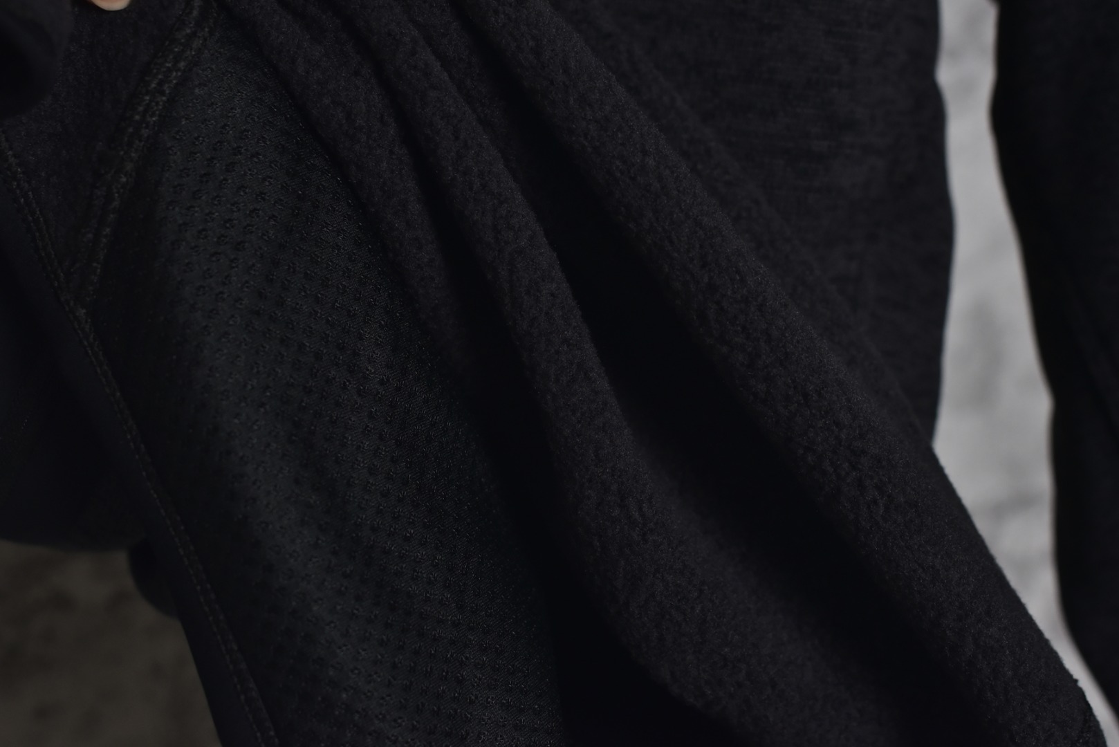 图片[9]-#ARCTERYX 始祖鸟COVERT-CARDIGAN抓绒立领夹克系列 ❗ 现货供应 全年售后❗ 温馨提示❗（只做高端产品） DF巅峰 踏上巅峰❗ 颜色：黑色.灰色 尺码：S. M .L .XL. XXL.-选品中心