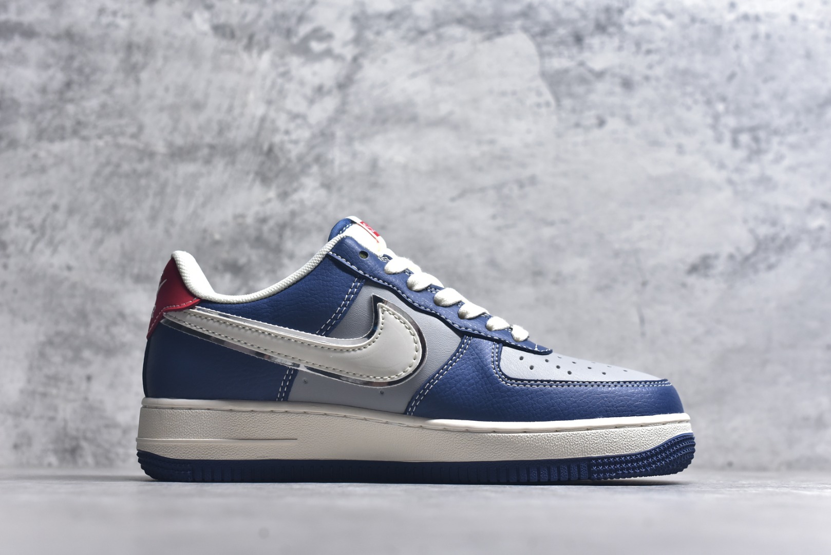 图片[3]-#Nike Air Force 1\’07 Low Superme联名 白蓝灰红 空军一号低帮休闲板鞋 XD2588-602 #原楦头原纸板 原装鞋盒 定制五金配件 内置全掌气垫 原厂鞋底 尺码：36 36.5 37.5 38 38.5 39 40 40.5 41 42 42.5 43 44 44.5 45 9.D4-选品中心