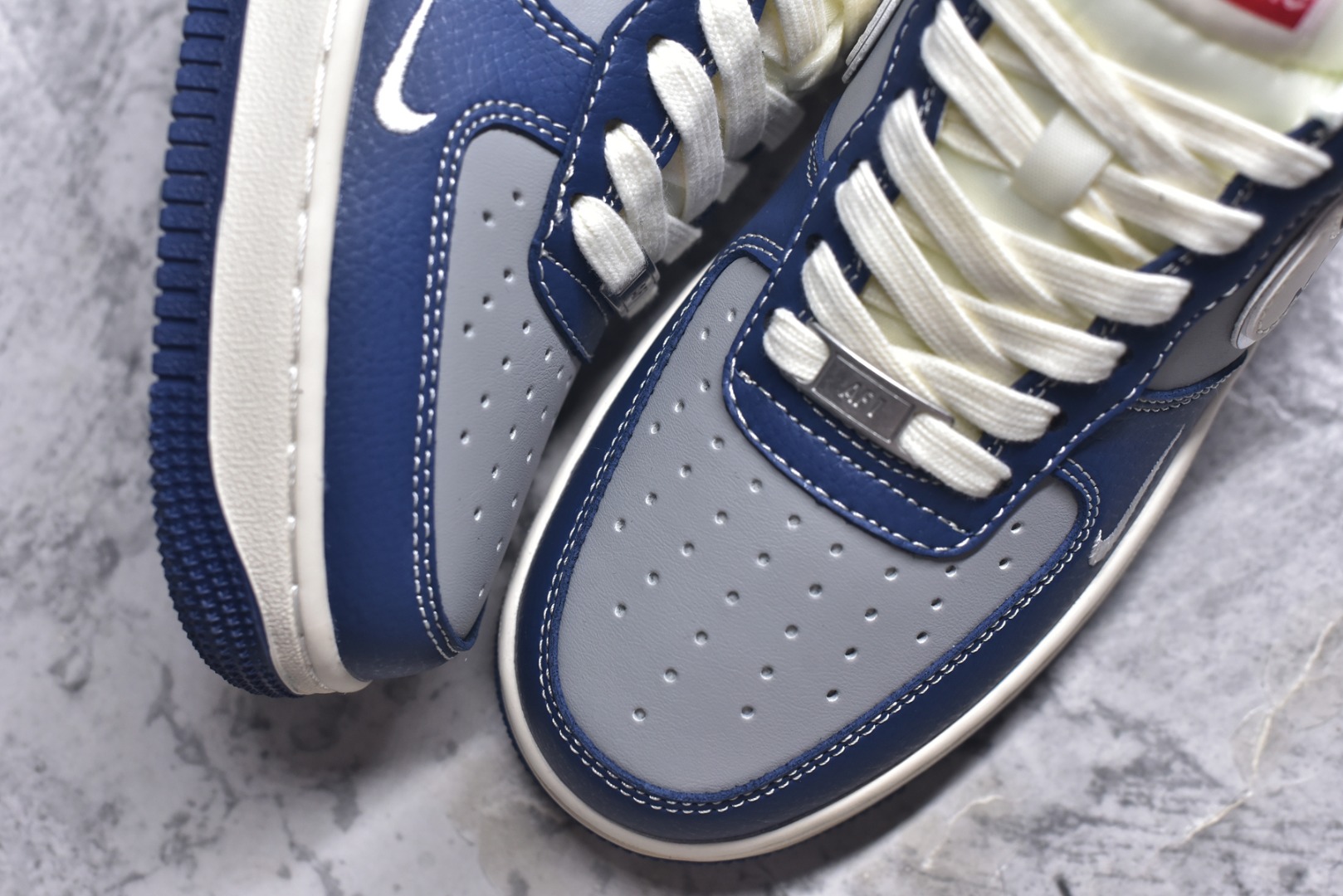 图片[8]-#Nike Air Force 1\’07 Low Superme联名 白蓝灰红 空军一号低帮休闲板鞋 XD2588-602 #原楦头原纸板 原装鞋盒 定制五金配件 内置全掌气垫 原厂鞋底 尺码：36 36.5 37.5 38 38.5 39 40 40.5 41 42 42.5 43 44 44.5 45 9.D4-选品中心