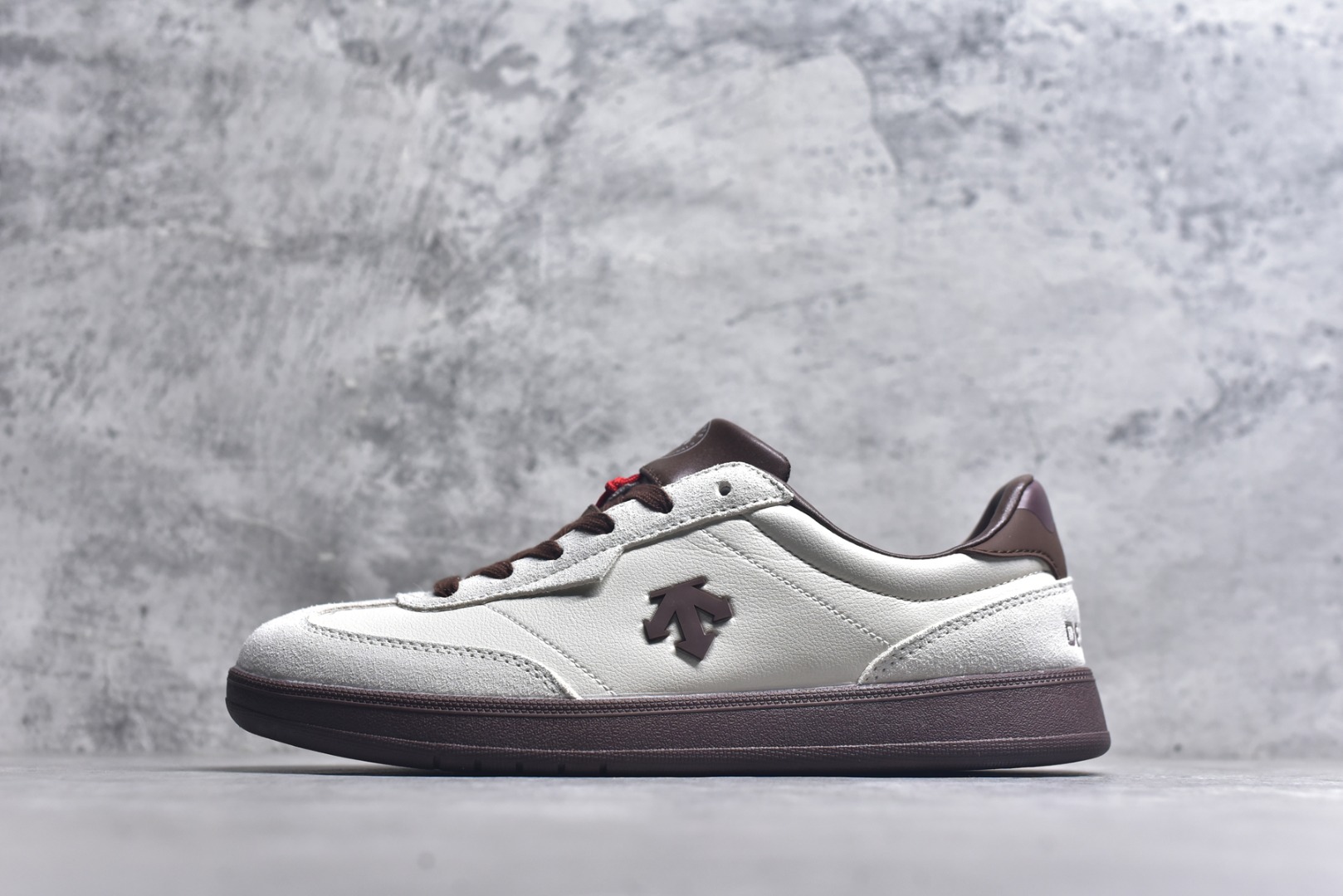 #迪桑特DESCENTE CHRON COURT SB 复古轻质 耐磨低帮 生活休闲鞋 尺码： 36-45-选品中心