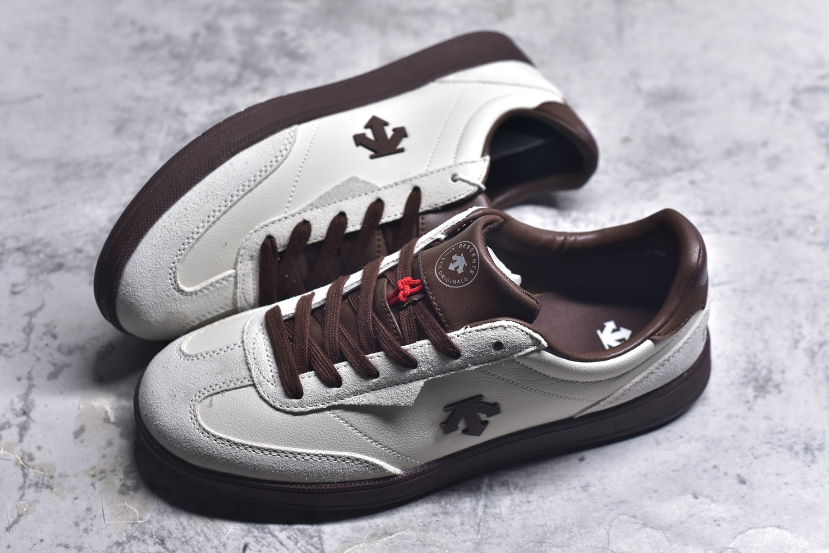 图片[7]-#迪桑特DESCENTE CHRON COURT SB 复古轻质 耐磨低帮 生活休闲鞋 尺码： 36-45-选品中心