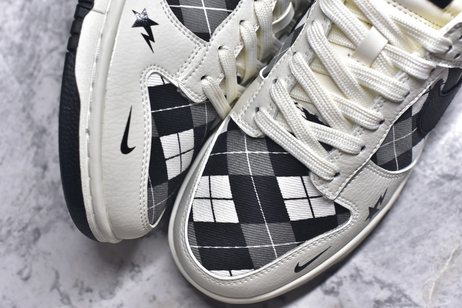 图片[8]-#Nike SB Dunk Low BAPE联名 白黑网格 高端定制 低帮休闲板鞋 SC0601-463 #定制鞋盒 大厂纯原品质出货 超高清洁度 皮料切割干净无任何毛边 细节完美 尺码：36 36.5 37.5 38 38.5 39 40 40.5 41 42 42.5 43 44 44.5 45 9.E5-选品中心