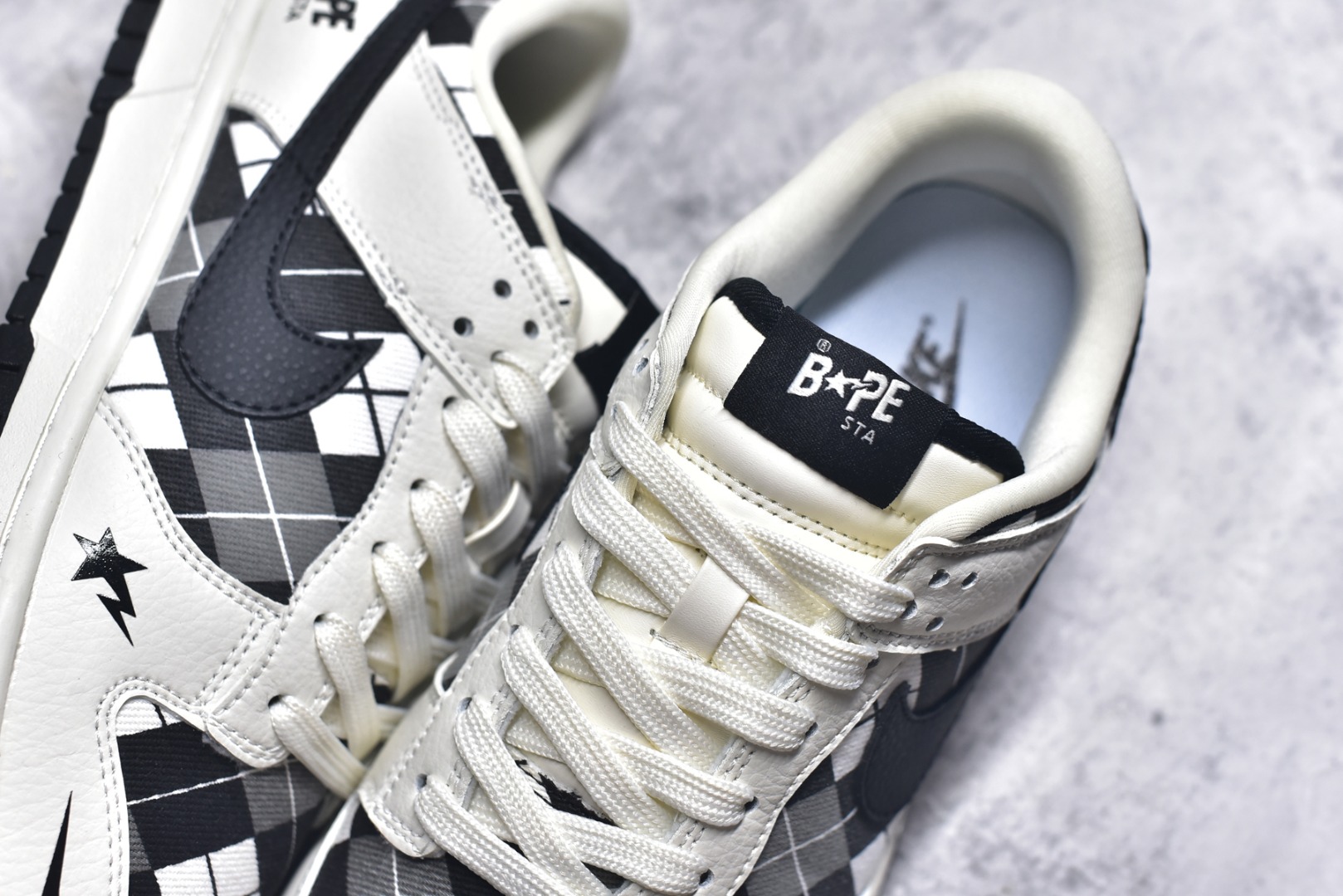 图片[9]-#Nike SB Dunk Low BAPE联名 白黑网格 高端定制 低帮休闲板鞋 SC0601-463 #定制鞋盒 大厂纯原品质出货 超高清洁度 皮料切割干净无任何毛边 细节完美 尺码：36 36.5 37.5 38 38.5 39 40 40.5 41 42 42.5 43 44 44.5 45 9.E5-选品中心