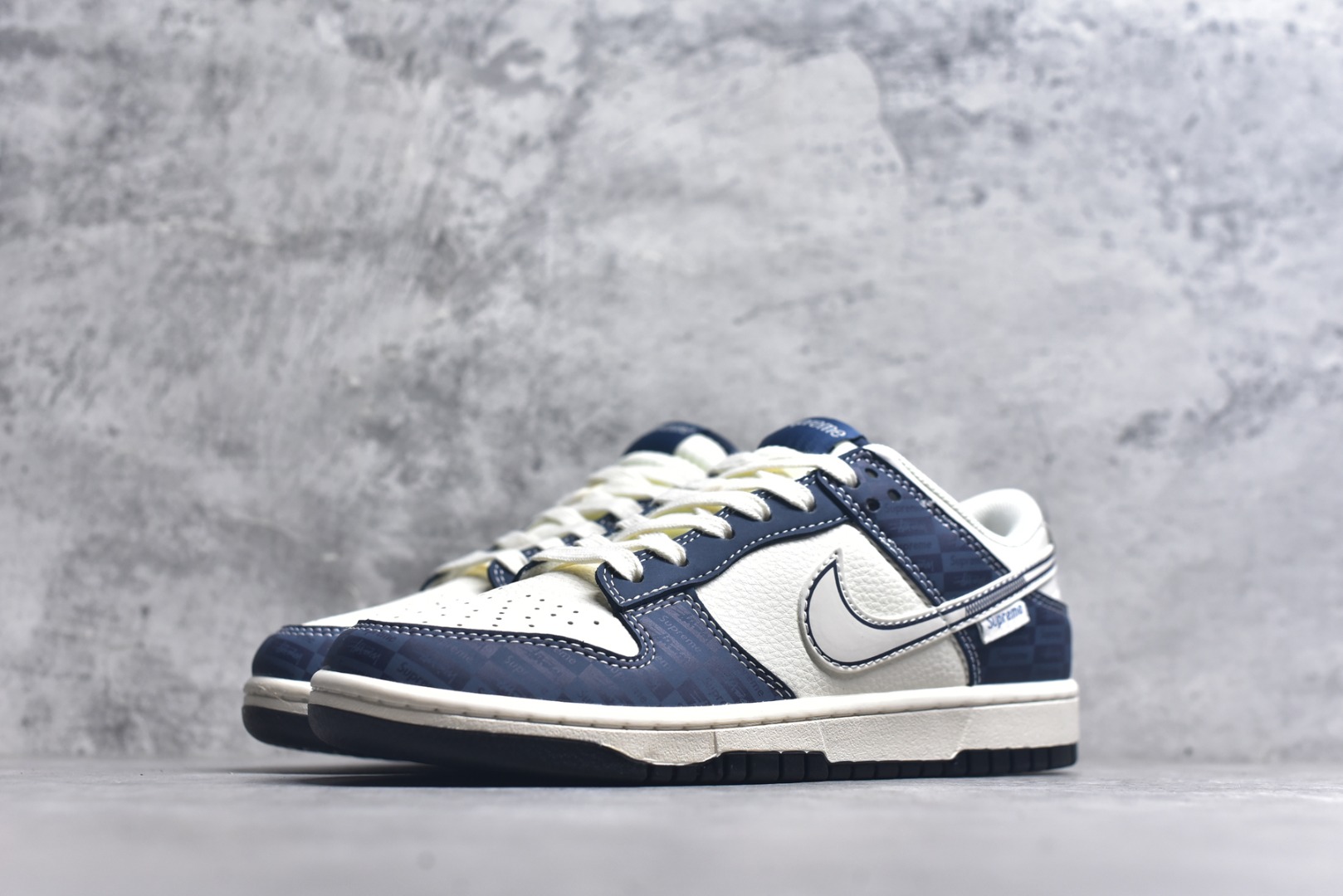 图片[2]-#Nike SB Dunk Low Supreme联名 暗刻蓝 周年高端定制 低帮休闲板鞋 FC1688-228 #定制鞋盒 大厂纯原品质出货 超高清洁度 皮料切割干净无任何毛边 细节完美 尺码：36 36.5 37.5 38 38.5 39 40 40.5 41 42 42.5 43 44 44.5 45 9.E5-选品中心