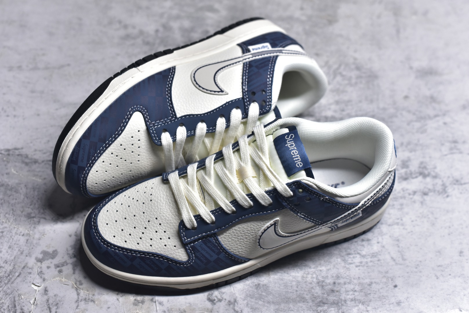 图片[7]-#Nike SB Dunk Low Supreme联名 暗刻蓝 周年高端定制 低帮休闲板鞋 FC1688-228 #定制鞋盒 大厂纯原品质出货 超高清洁度 皮料切割干净无任何毛边 细节完美 尺码：36 36.5 37.5 38 38.5 39 40 40.5 41 42 42.5 43 44 44.5 45 9.E5-选品中心