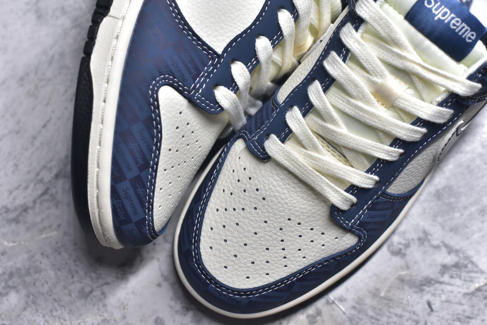 图片[8]-#Nike SB Dunk Low Supreme联名 暗刻蓝 周年高端定制 低帮休闲板鞋 FC1688-228 #定制鞋盒 大厂纯原品质出货 超高清洁度 皮料切割干净无任何毛边 细节完美 尺码：36 36.5 37.5 38 38.5 39 40 40.5 41 42 42.5 43 44 44.5 45 9.E5-选品中心