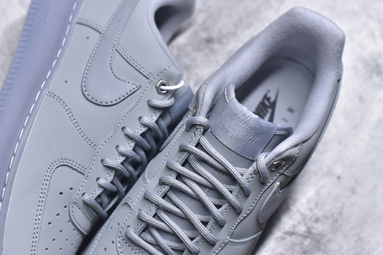 图片[9]-#NK Air Force 1´07 Low 空军一号低帮百搭休闲运动板鞋 CJ9179-002 柔软、弹性十足的缓震性能和出色的中底设计 横跨复古与现代的外型结合 造就出风靡全球 三十多年的Force 1 直到今天还深受青睐 实拍调校N版已经零色差零失真 百分百还原实物色彩所见即所得 不存在货不对板色差等低级问题 选购参考实物拍摄 不混卖不参货 只用心做好货严格选品 承诺混一赔十 尺码：36 36.5 37.5 38 38.5 39 40 40.5 41 42 42.5 43 44 44.5 45-选品中心