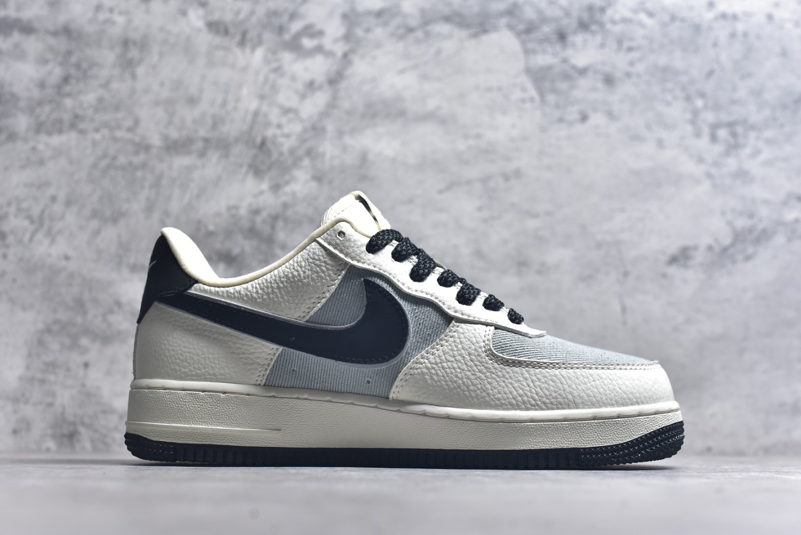 图片[3]-#Nike Air Force 1\’07 Low 古驰联名 白灰黑 空军一号低帮休闲板鞋 YF9511-808 #原楦头原纸板 原装鞋盒 定制五金配件 内置全掌气垫 原厂鞋底 尺码：36 36.5 37.5 38 38.5 39 40 40.5 41 42 42.5 43 44 44.5 45 9.D4-选品中心