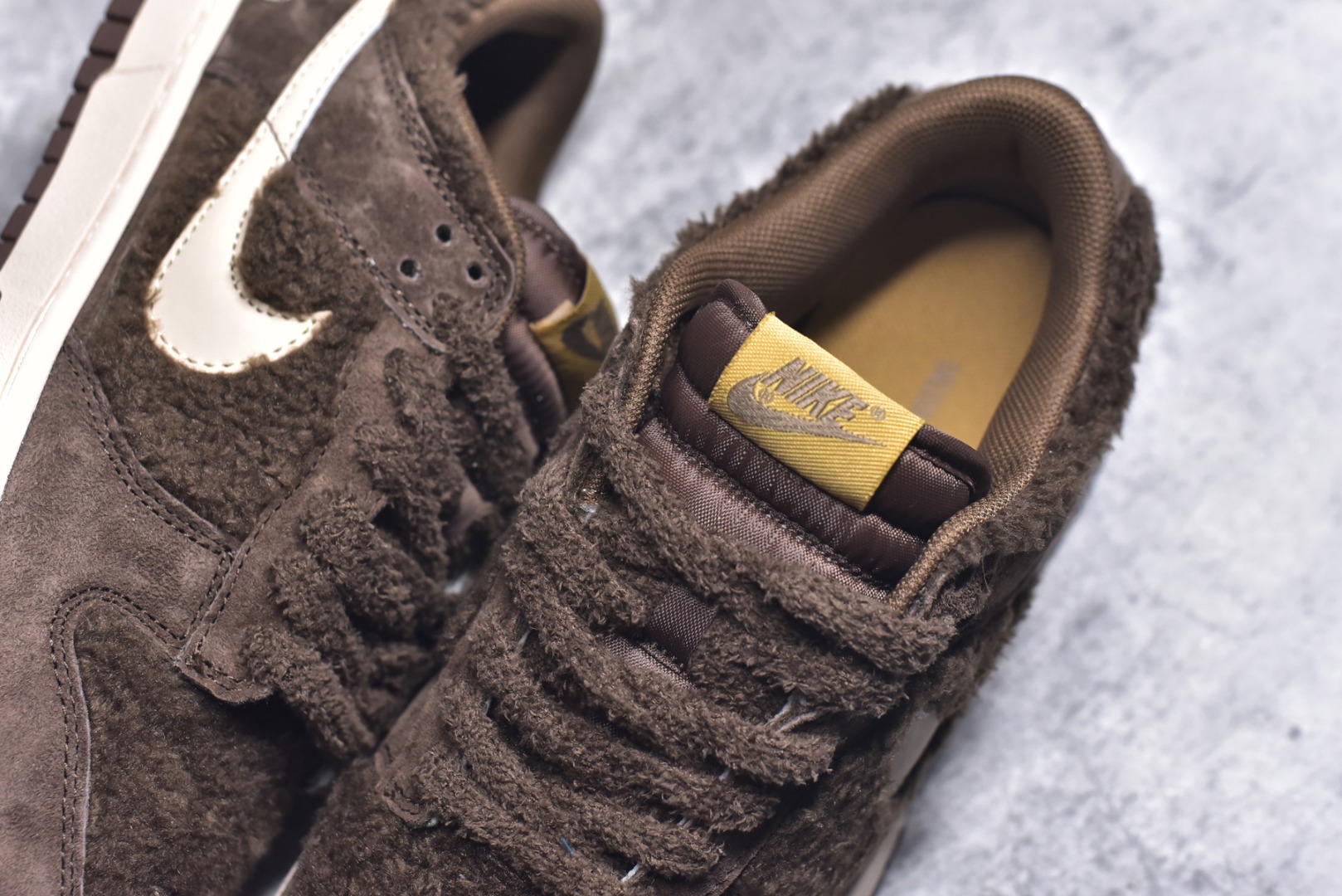 图片[9]-#Nike SB Dunk Low x Labubu 拉布布联名 纯原大厂出品 极力推荐 原装头层材料 独家版型蒸餾加工帶來的是更好的视觉和脚感体验大厂纯原品质出货 清洁度 电绣工艺 皮料切割干净无任何毛边 细节完美 栗子可可 GB6675-001 男女鞋 36 36.5 37.5 38 38.5 39 40 40.5 41 42 42.5 43 44 44.5 45-选品中心