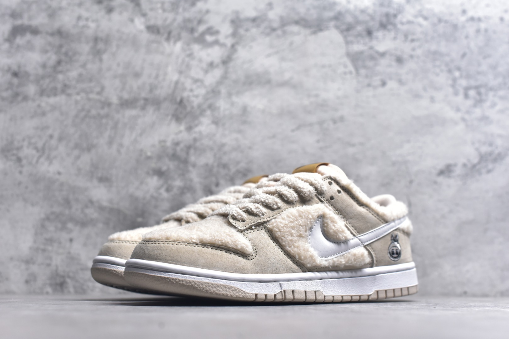 图片[2]-#Nike SB Dunk Low x Labubu 拉布布联名 纯原大厂出品 极力推荐 原装头层材料 独家版型蒸餾加工帶來的是更好的视觉和脚感体验大厂纯原品质出货 清洁度 电绣工艺 皮料切割干净无任何毛边 细节完美 多乳豆豆 GB6675-002 男女鞋 36 36.5 37.5 38 38.5 39 40 40.5 41 42 42.5 43 44 44.5 45-选品中心