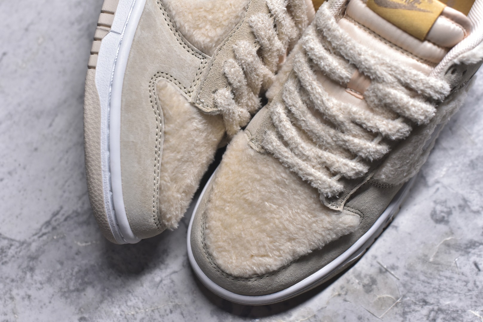 图片[8]-#Nike SB Dunk Low x Labubu 拉布布联名 纯原大厂出品 极力推荐 原装头层材料 独家版型蒸餾加工帶來的是更好的视觉和脚感体验大厂纯原品质出货 清洁度 电绣工艺 皮料切割干净无任何毛边 细节完美 多乳豆豆 GB6675-002 男女鞋 36 36.5 37.5 38 38.5 39 40 40.5 41 42 42.5 43 44 44.5 45-选品中心