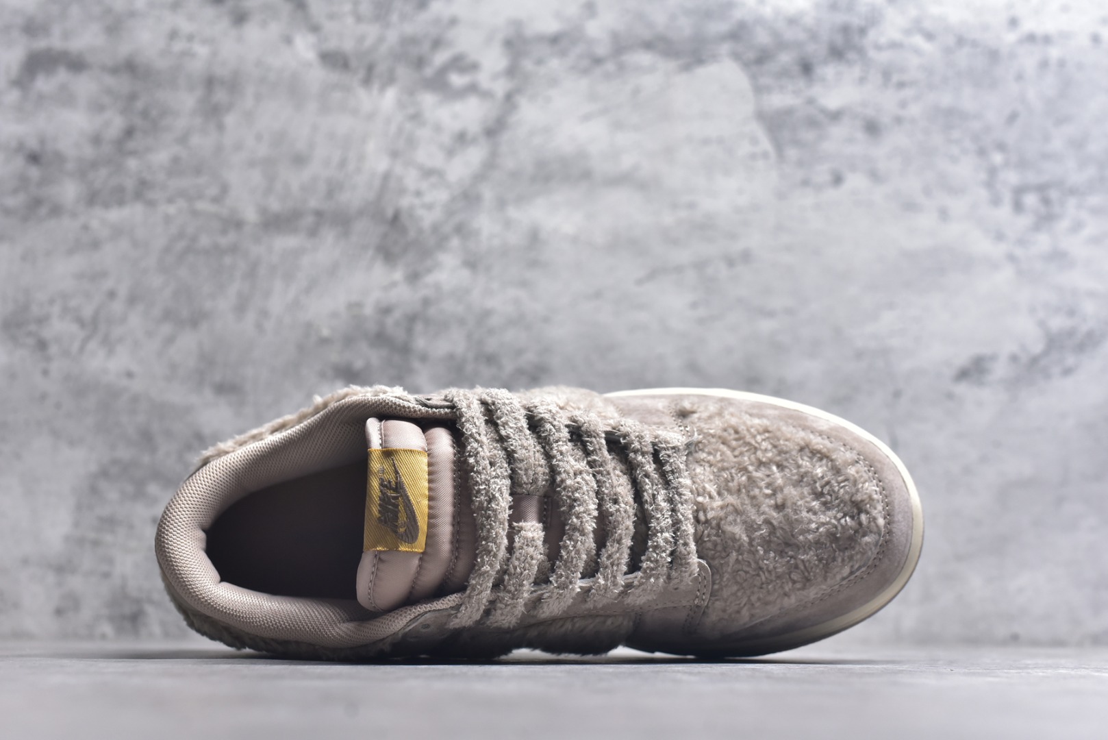 图片[4]-#Nike SB Dunk Low x Labubu 拉布布联名 纯原大厂出品 极力推荐 原装头层材料 独家版型蒸餾加工帶來的是更好的视觉和脚感体验大厂纯原品质出货 清洁度 电绣工艺 皮料切割干净无任何毛边 细节完美太妃糖糖 GB6675-006 男女鞋 36 36.5 37.5 38 38.5 39 40 40.5 41 42 42.5 43 44 44.5 45-选品中心