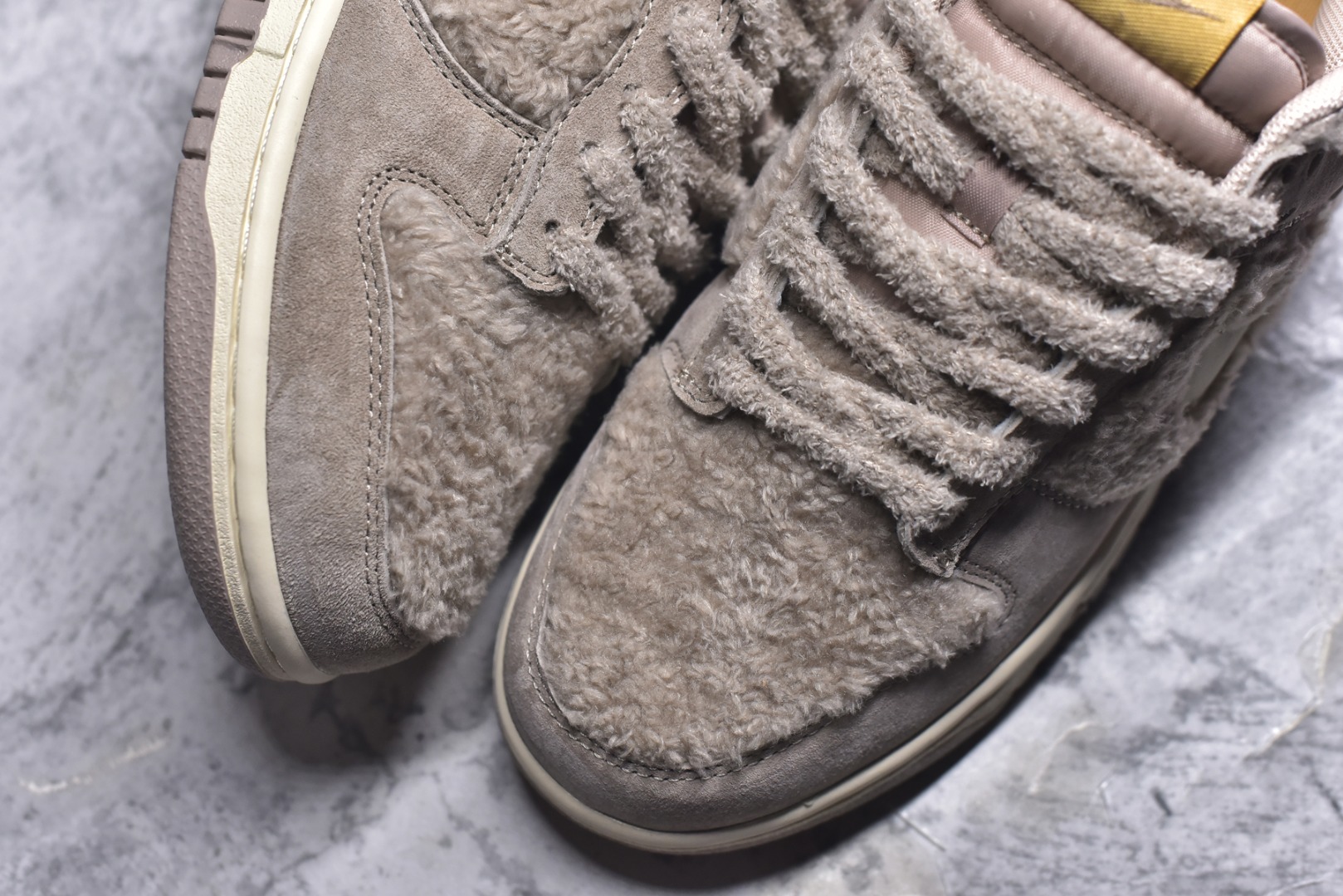 图片[8]-#Nike SB Dunk Low x Labubu 拉布布联名 纯原大厂出品 极力推荐 原装头层材料 独家版型蒸餾加工帶來的是更好的视觉和脚感体验大厂纯原品质出货 清洁度 电绣工艺 皮料切割干净无任何毛边 细节完美太妃糖糖 GB6675-006 男女鞋 36 36.5 37.5 38 38.5 39 40 40.5 41 42 42.5 43 44 44.5 45-选品中心