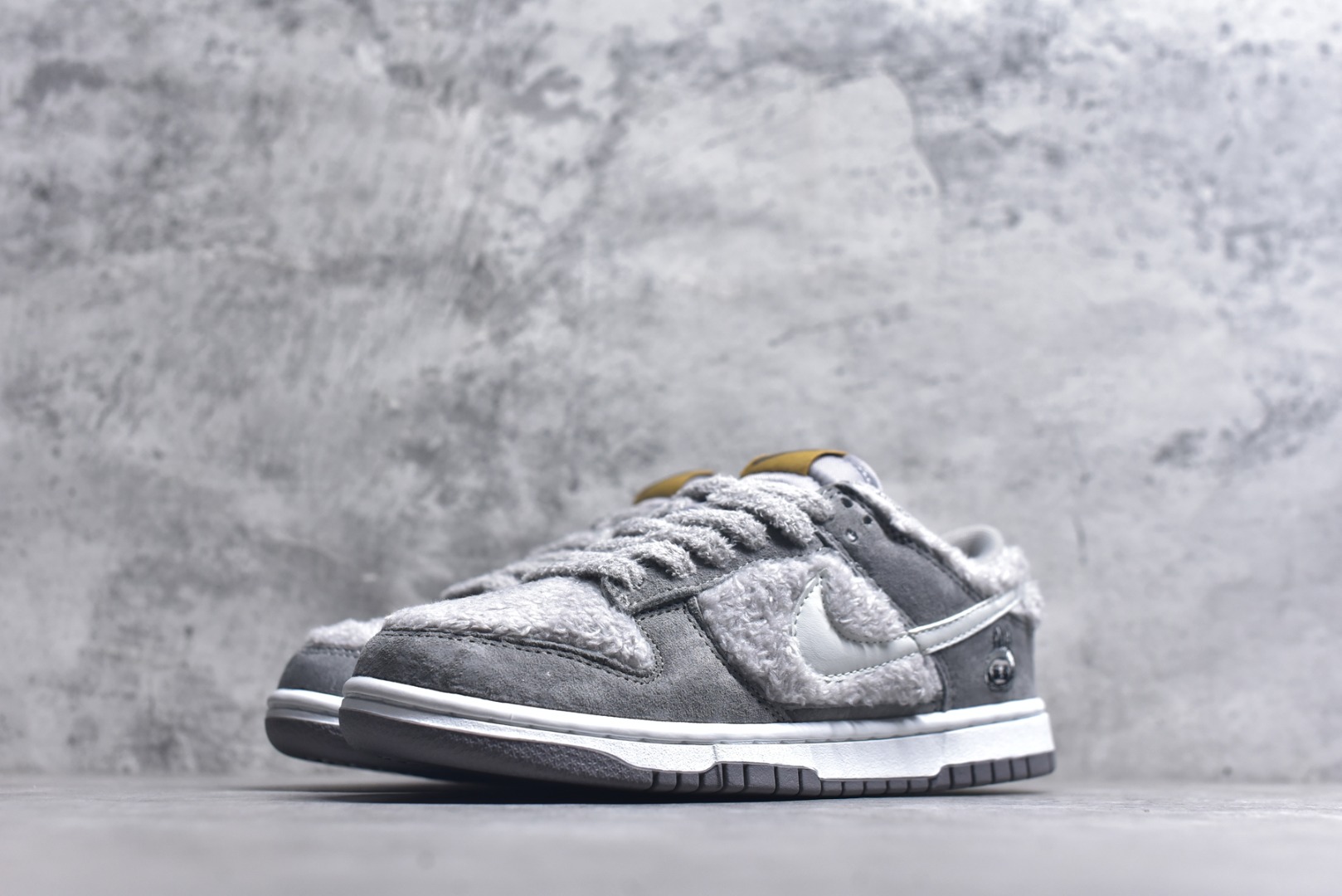 图片[2]-#Nike SB Dunk Low x Labubu 拉布布联名 纯原大厂出品 极力推荐 原装头层材料 独家版型蒸餾加工帶來的是更好的视觉和脚感体验大厂纯原品质出货 清洁度 电绣工艺 皮料切割干净无任何毛边 细节完美 芝麻豆豆 GB6675-007 男女鞋 36 36.5 37.5 38 38.5 39 40 40.5 41 42 42.5 43 44 44.5 45-选品中心