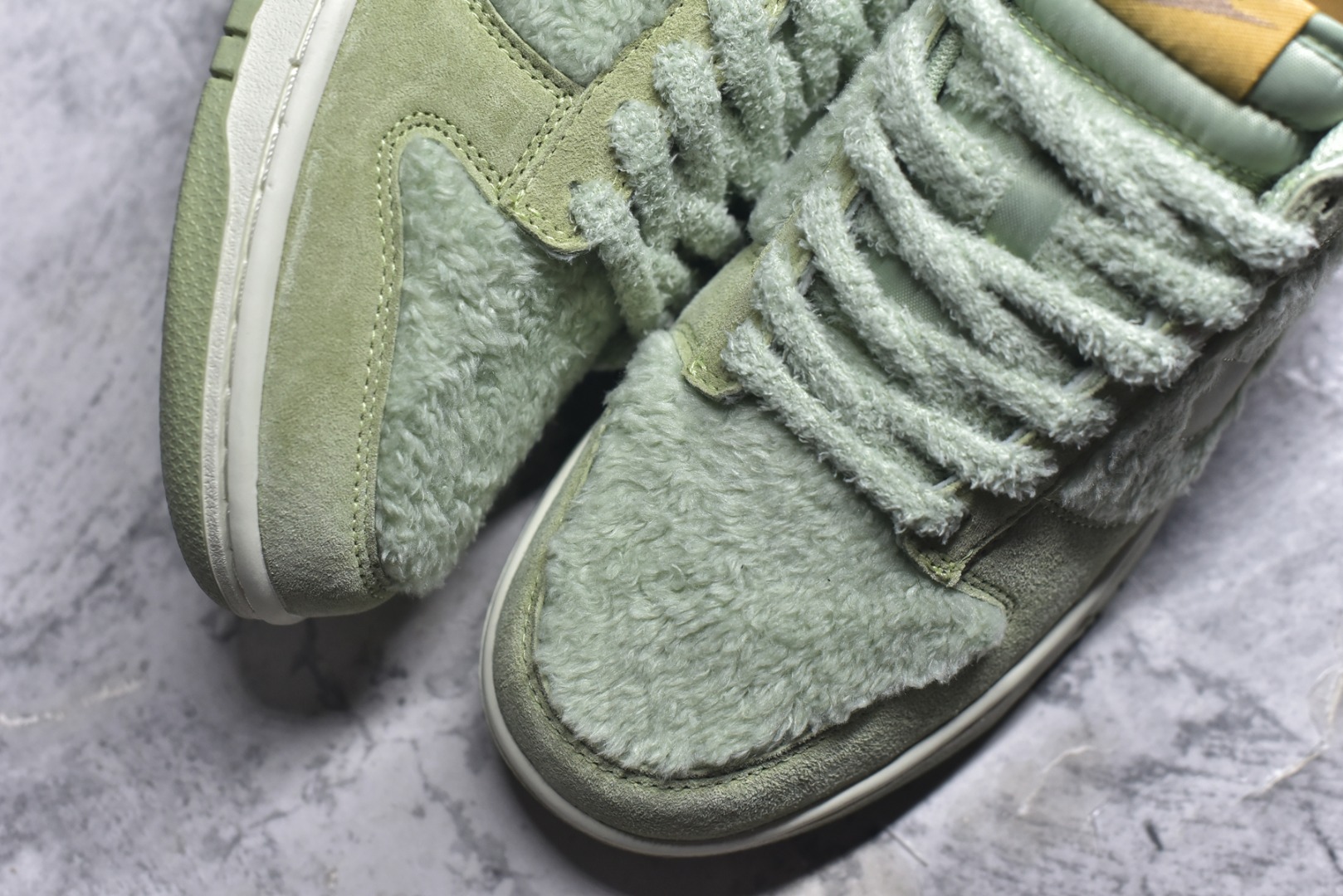 图片[8]-#Nike SB Dunk Low x Labubu 拉布布联名 纯原大厂出品 极力推荐 原装头层材料 独家版型蒸餾加工帶來的是更好的视觉和脚感体验大厂纯原品质出货 清洁度 电绣工艺 皮料切割干净无任何毛边 细节完美 青提果果 GB6675-004 男女鞋 36 36.5 37.5 38 38.5 39 40 40.5 41 42 42.5 43 44 44.5 45-选品中心