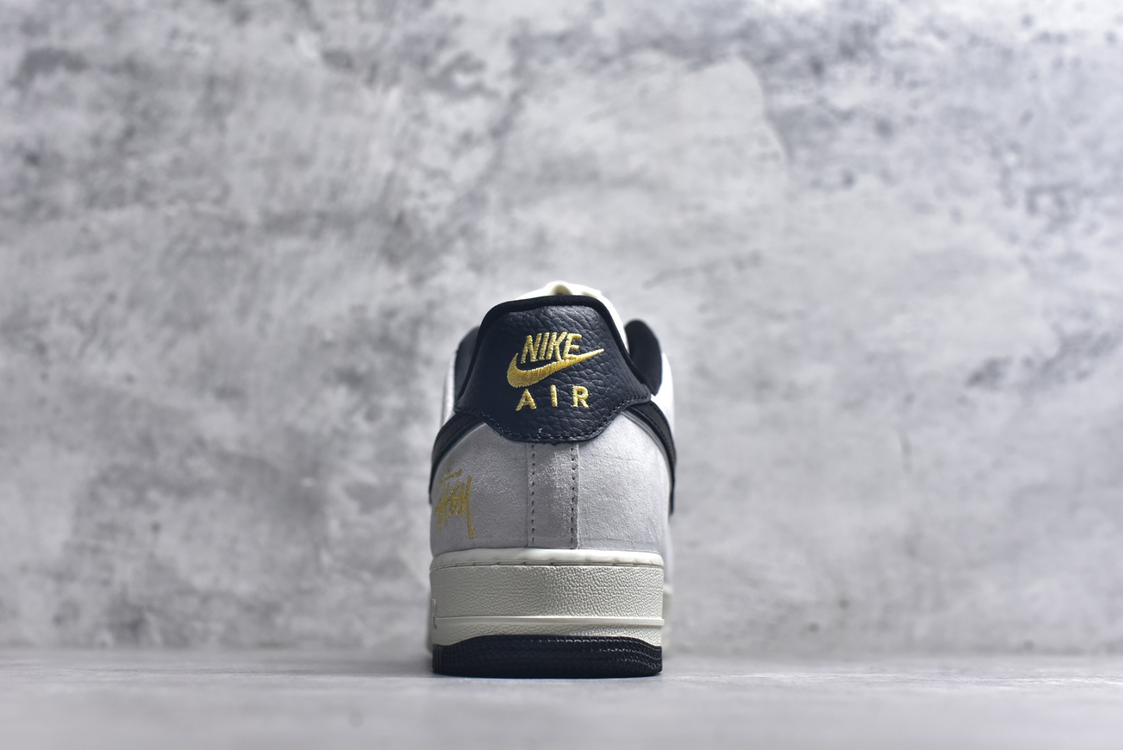 图片[5]-#Nike Air Force 1\’07 Low 联名 白黑灰空军 空军一号低帮休闲板鞋 YF9511-805 #原楦头原纸板 高端定制鞋盒 原厂鞋底 超高清洁度 细节完美 尺码：36 36.5 37.5 38 38.5 39 40 40.5 41 42 42.5 43 44 44.5 45 9.D4-选品中心