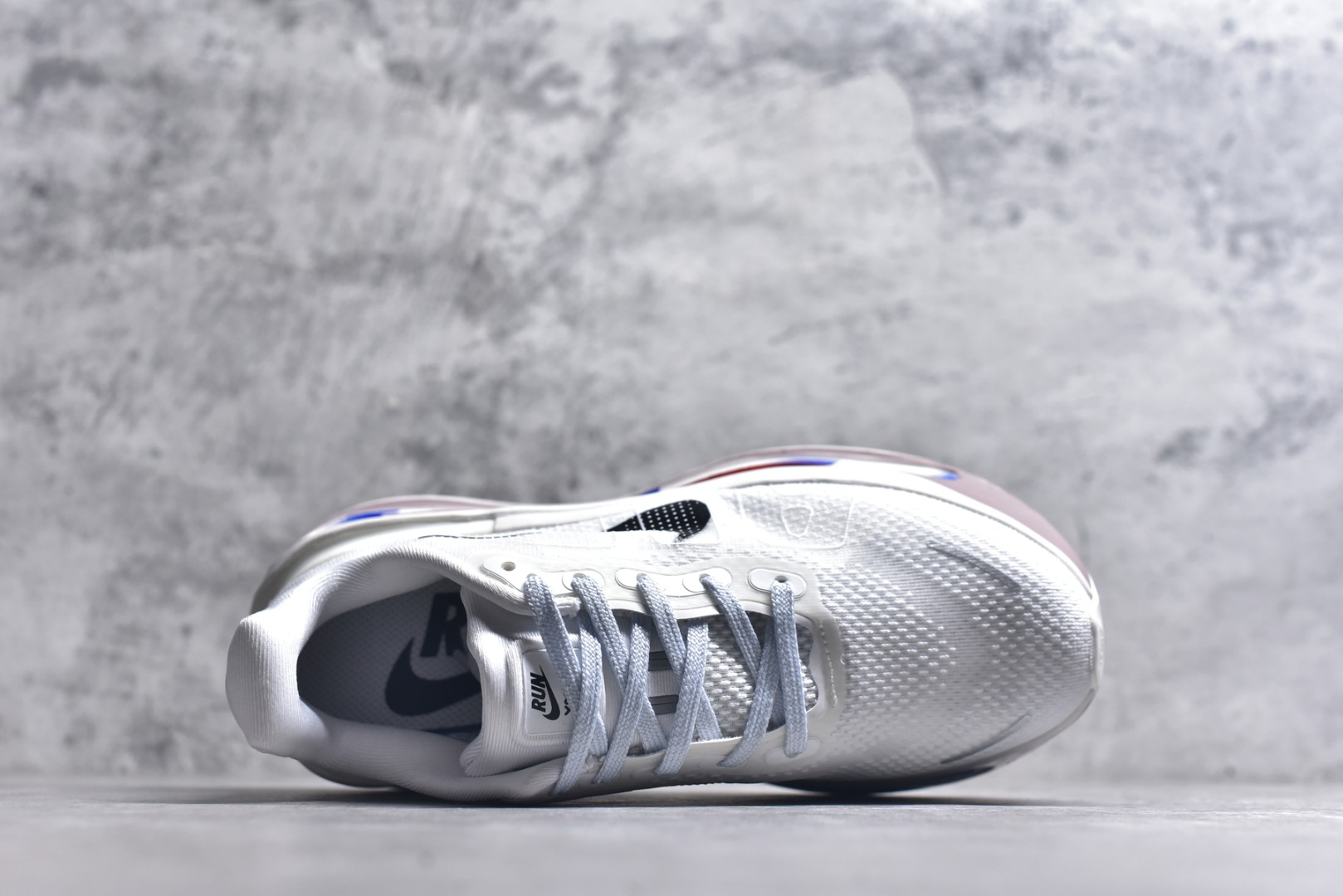 图片[4]-#Nike ZOOM PREMIUM 耐克 飞马 舒适减震防滑 低帮跑步鞋全掌ReactX泡绵中底 前掌和后跟还配备了Air Zoom气垫单元 据说跑起来更快更舒适哦 这次最大的升级点 首次引入了ReactX泡绵 货号：FN8453 031 尺码：36-45-选品中心