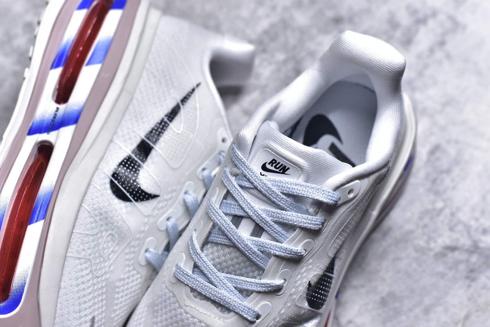 图片[9]-#Nike ZOOM PREMIUM 耐克 飞马 舒适减震防滑 低帮跑步鞋全掌ReactX泡绵中底 前掌和后跟还配备了Air Zoom气垫单元 据说跑起来更快更舒适哦 这次最大的升级点 首次引入了ReactX泡绵 货号：FN8453 031 尺码：36-45-选品中心