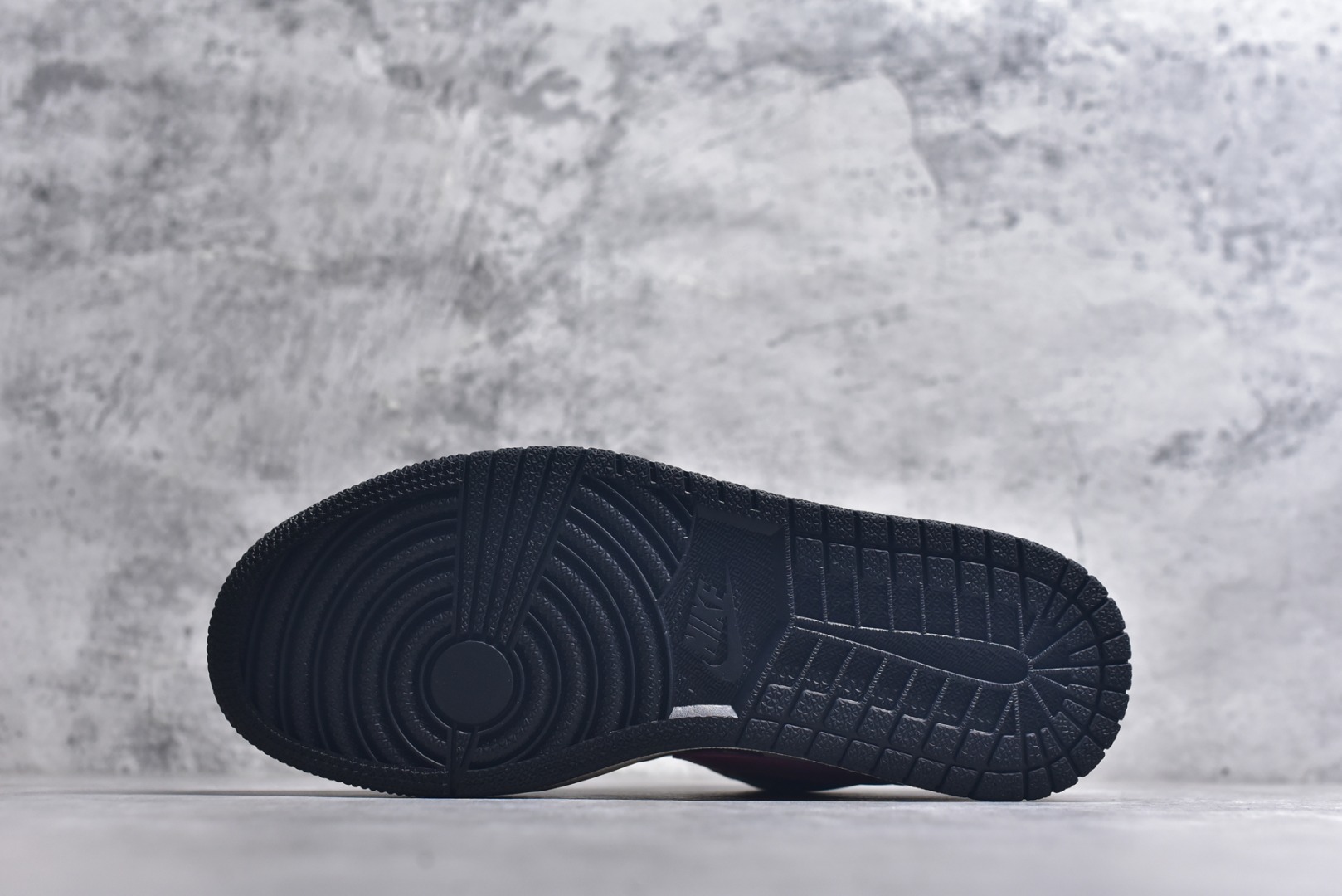 图片[6]-#海外爆款限量发售！Nike Jordan Air Jordan 1“斯图西联名——复古麦色” 高端定制 低帮 复古 减震 防滑 耐磨 篮球鞋 定制鞋盒 大厂纯原品质出货 超高清洁度 皮料切割干净无任何毛边 细节完美 货号：LR8888-012 尺码：36 36.5 37.5 38 38.5 39 40 40.5 41 42 42.5 43 44 44.5 45-选品中心