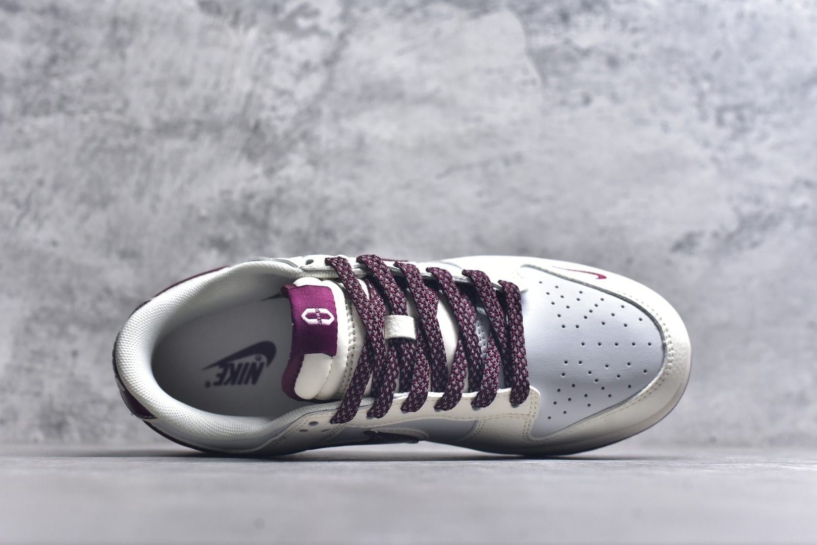 图片[4]-#Nike SB Dunk Low 问界M9红彩勾 周年高端定制 低帮休闲板鞋 FC1688-236 #定制鞋盒 大厂纯原品质出货 超高清洁度 皮料切割干净无任何毛边 细节完美 尺码：36 36.5 37.5 38 36.5 39 40 40.5 41 42 42.5 43 44 44.5 45 9.E5-选品中心