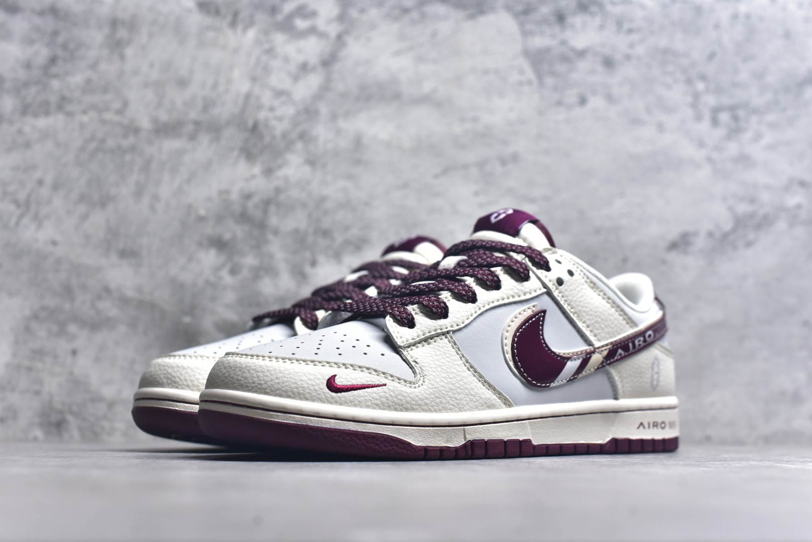 图片[2]-#Nike SB Dunk Low 问界M9红彩勾 周年高端定制 低帮休闲板鞋 FC1688-236 #定制鞋盒 大厂纯原品质出货 超高清洁度 皮料切割干净无任何毛边 细节完美 尺码：36 36.5 37.5 38 36.5 39 40 40.5 41 42 42.5 43 44 44.5 45 9.E5-选品中心