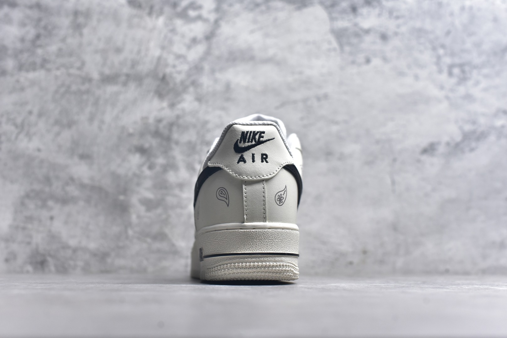 图片[5]-#官方爆款定制 二次元主题 Nike Air Force 1 Low’07 佩斯利 空军一号低帮休闲板鞋 定制皮料 定制鞋盒 原楦原纸板 纯正空军版型 内置全掌气垫 货号：ZH0316-128 尺码：36 36.5 37.5 38 38.5 39 40 40.5 41 42 42.5 43 44 44.5 45-选品中心