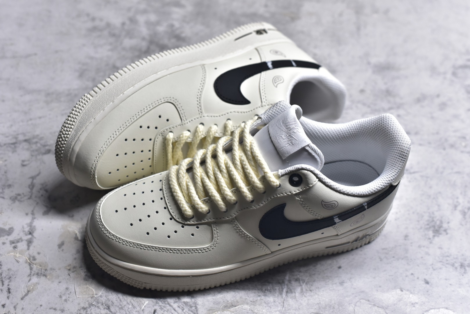 图片[7]-#官方爆款定制 二次元主题 Nike Air Force 1 Low’07 佩斯利 空军一号低帮休闲板鞋 定制皮料 定制鞋盒 原楦原纸板 纯正空军版型 内置全掌气垫 货号：ZH0316-128 尺码：36 36.5 37.5 38 38.5 39 40 40.5 41 42 42.5 43 44 44.5 45-选品中心