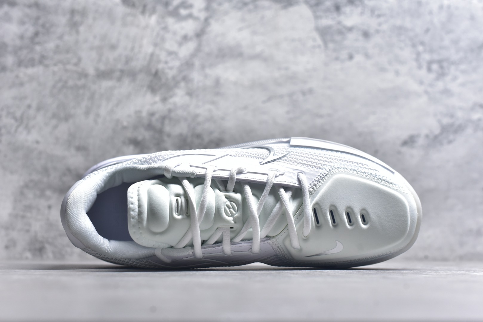 图片[4]-#NK ZOOM GT CUT 1 低帮实战篮球鞋 CZ0176-102 历时三月调试 完美版型独家呈现 独家革新四层加厚复合鞋面 鞋面强度及支撑性能秒杀市场尝鲜纯原 独家内置高韧性TPU抗扭片 尝鲜纯原无抗扭片 原厂ZOOM 配套工艺气垫 澎湃脚感上脚可鉴 区分市场假气垫 低气压气垫 大底正确拼接式SWOOSH图案 区分市场一体式贴膜 原厂REACT中底发泡模具 前掌纹路极其立体 防滑性能优异 实战出真知 历经多位圈内大神实战测试 尺码：39 40 40.5 41 42 42.5 43 44 44.5 45 46-选品中心