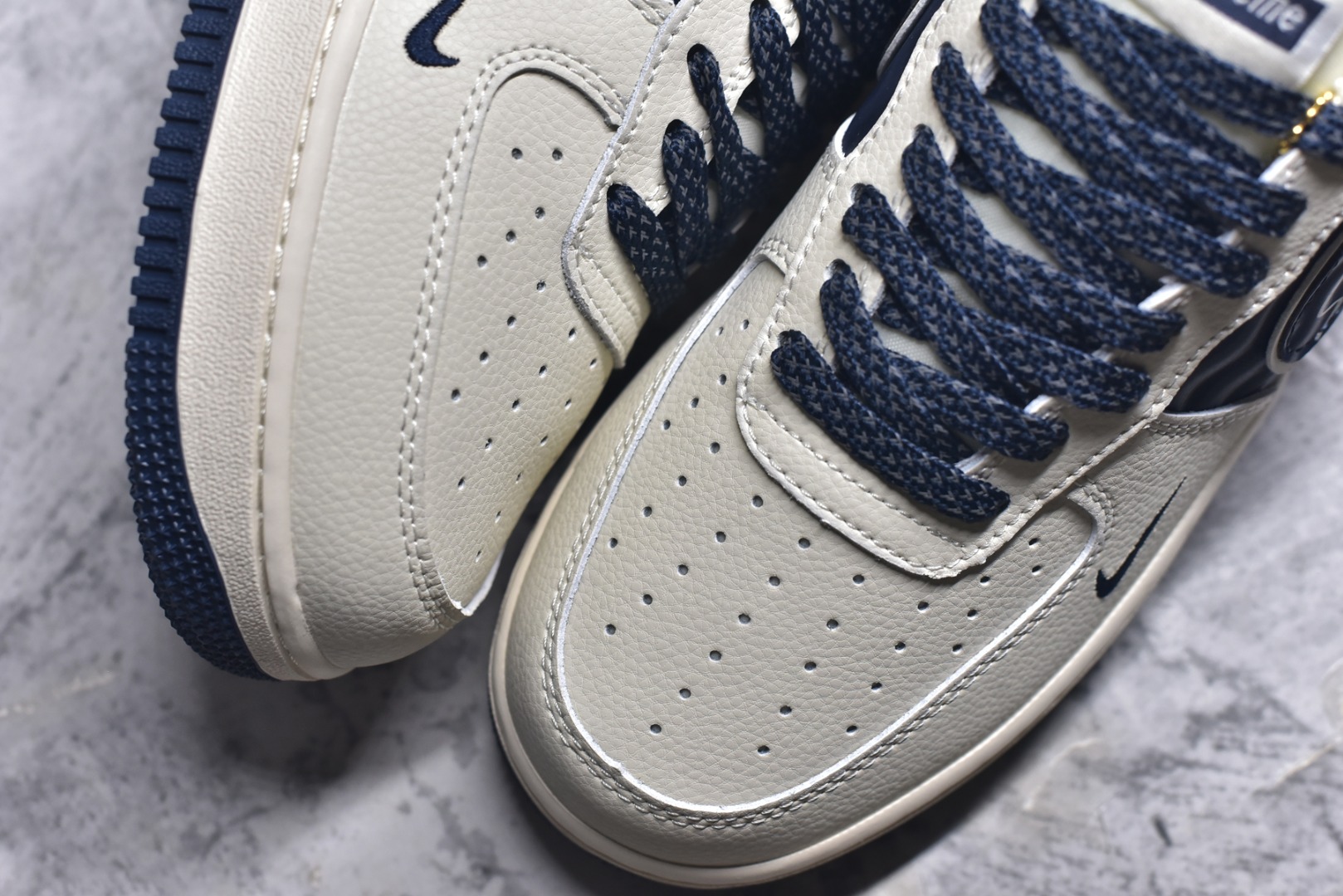 图片[8]-#Nike Air Force 1\’07 Low Supreme联名 波纹米蓝 空军一号低帮休闲板鞋 XY2025-001 #原楦头原纸板 原装鞋盒 定制五金配件 内置全掌气垫 原厂鞋底 尺码：36 36.5 37.5 38 38.5 39 40 40.5 41 42 42.5 43 44 44.5 45 9.D4-选品中心