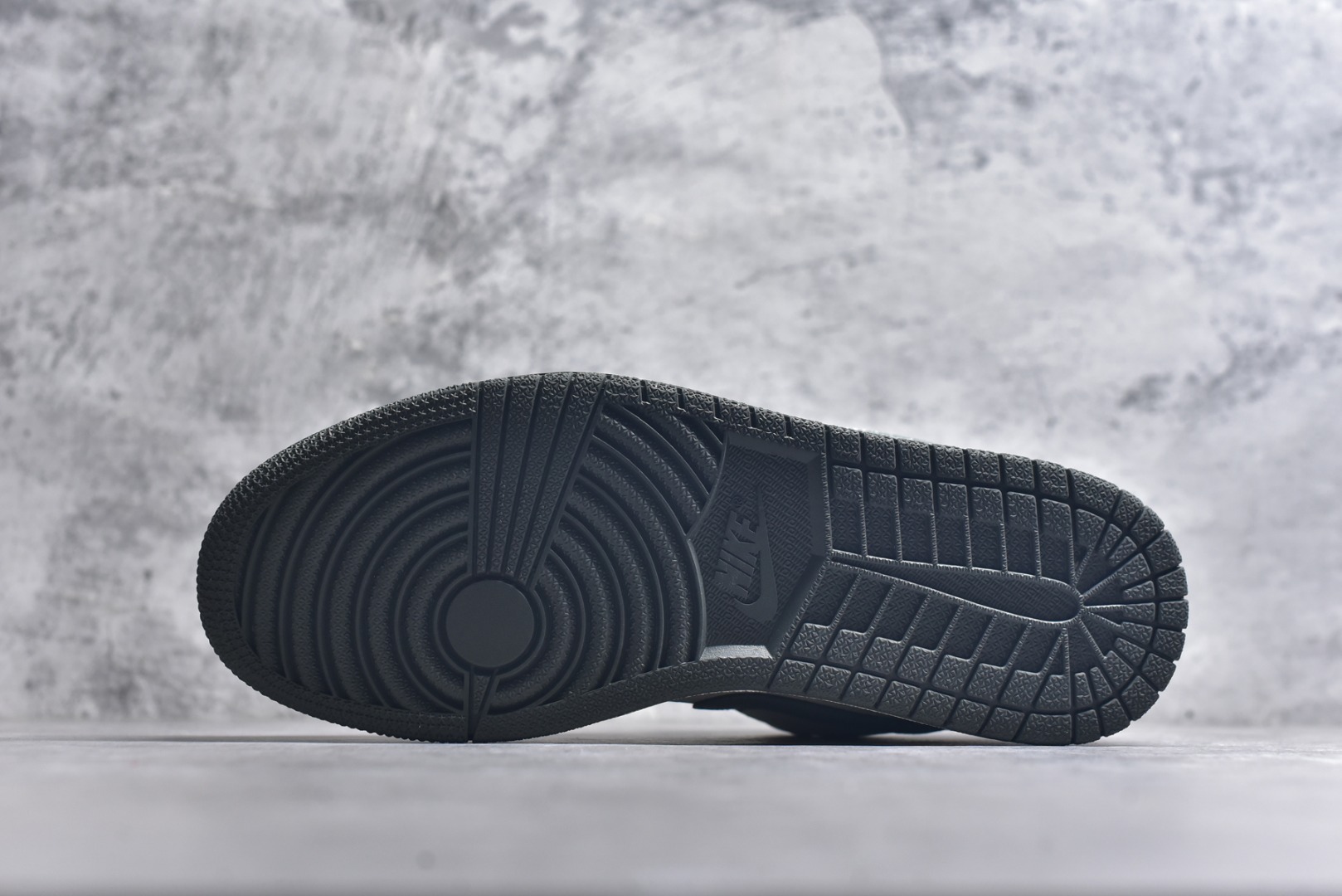 图片[6]-#海外爆款限量发售！高端定制Air Jordan 1 Low AJ1 乔1 “斯图西联名—米白灰绿 斯图西印花”高端定制 低帮复古篮球鞋 #定制鞋盒 大厂纯原品质出货 超高清洁度 皮料切割干净无任何毛边 细节完美 货号：QD1988-002 尺码：36 36.5 37.5 38 38.5 39 40 40.5 41 42 42.5 43 44 44.5 45-选品中心