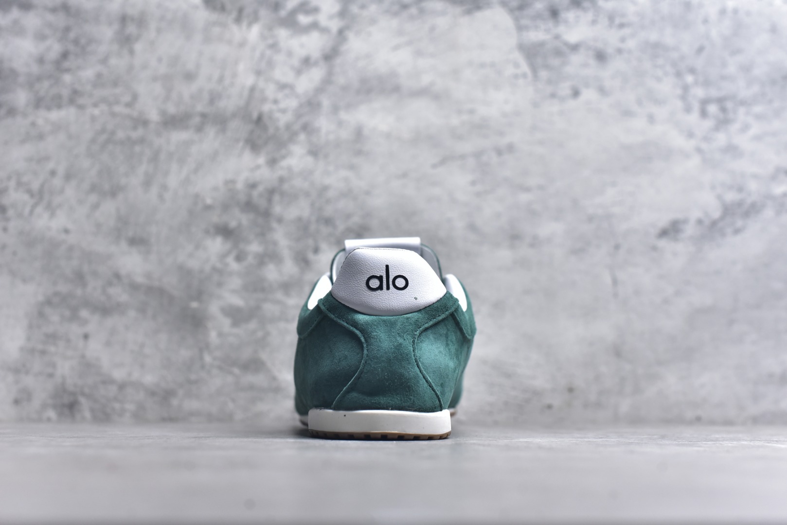 图片[5]-#Alo Yoga Sunset Sneaker 徳训生活休闲鞋 草绿色 尺码：36 36.5 37 37.5 38 38.5 39 40 41 41.5 42 42.5 43 44 45 9.D4-选品中心