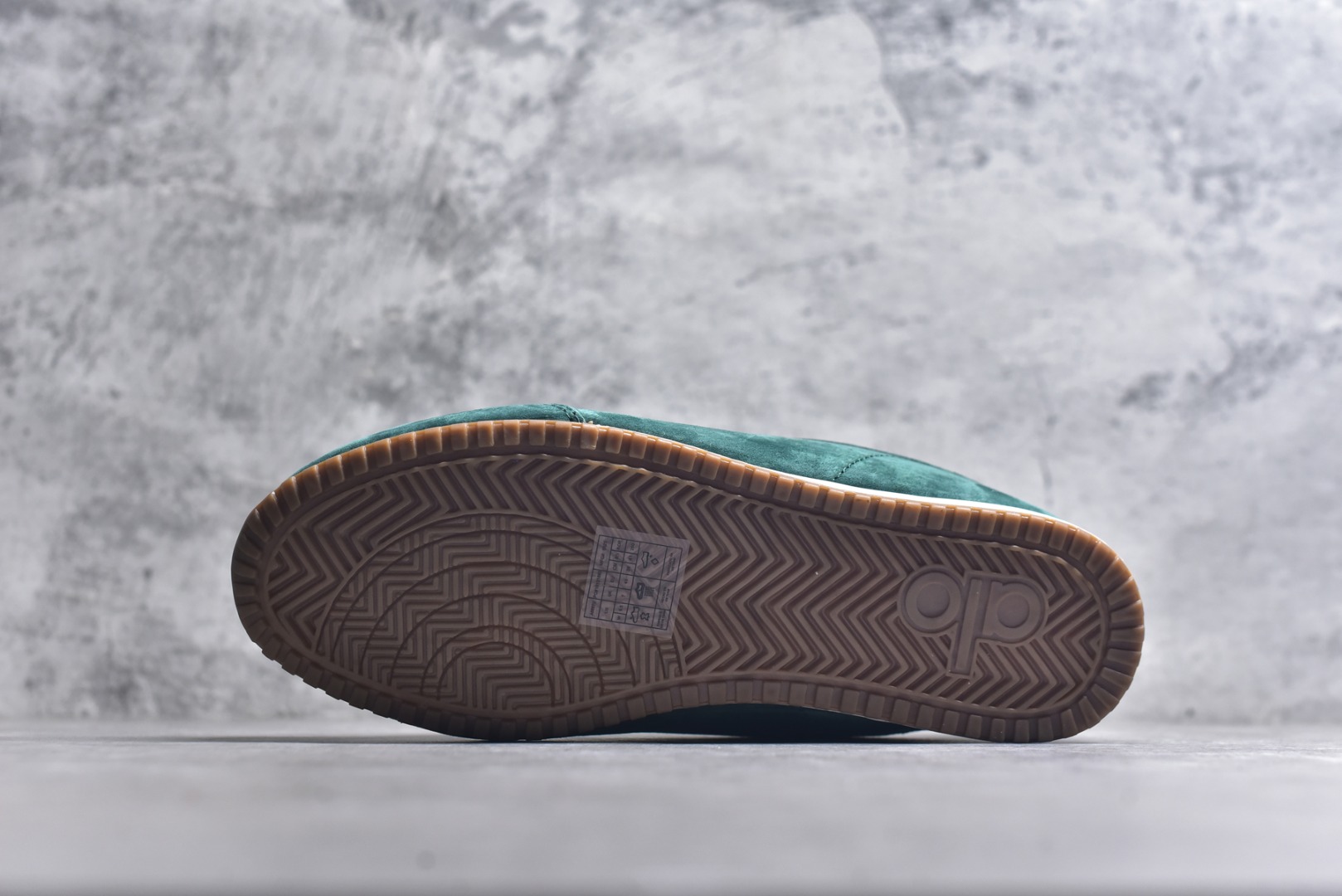 图片[6]-#Alo Yoga Sunset Sneaker 徳训生活休闲鞋 草绿色 尺码：36 36.5 37 37.5 38 38.5 39 40 41 41.5 42 42.5 43 44 45 9.D4-选品中心