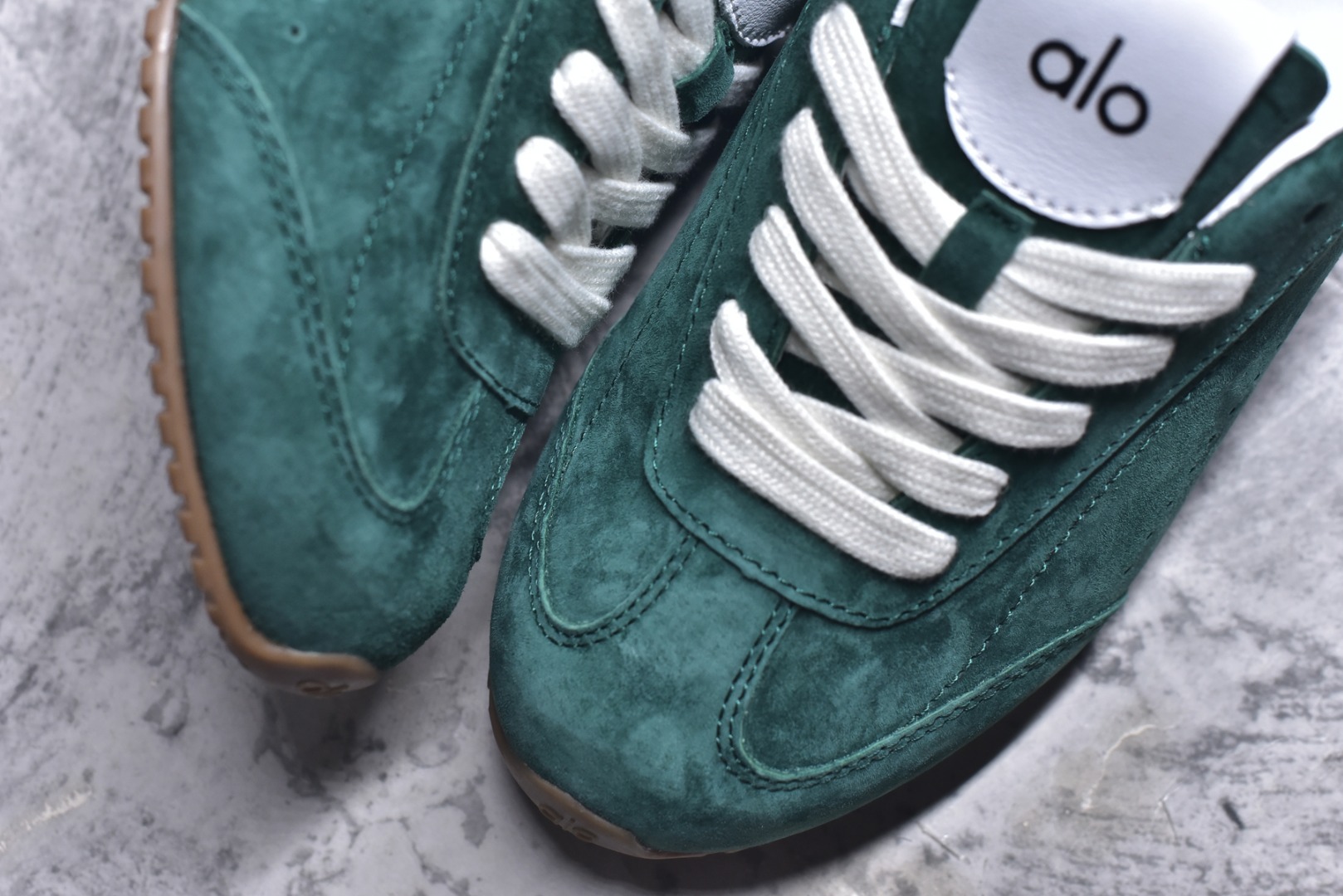 图片[8]-#Alo Yoga Sunset Sneaker 徳训生活休闲鞋 草绿色 尺码：36 36.5 37 37.5 38 38.5 39 40 41 41.5 42 42.5 43 44 45 9.D4-选品中心