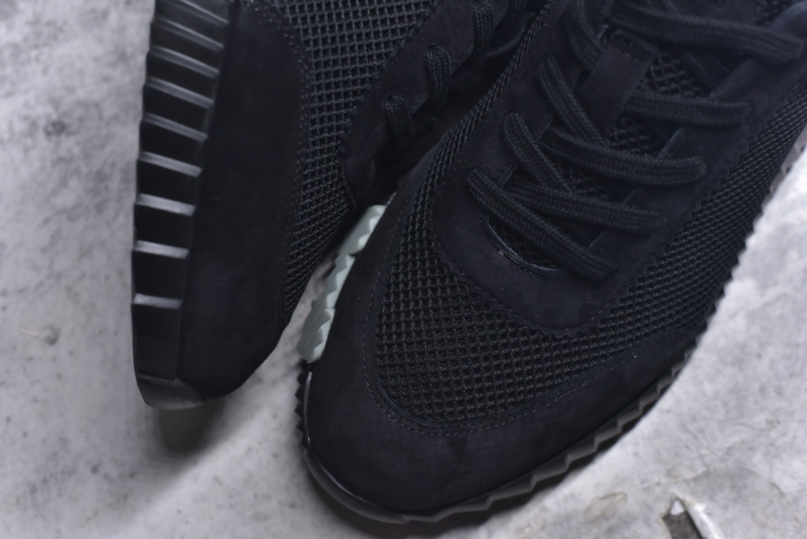 图片[8]-#Hermes 爱马仕 Bouncing 老钱风 皮面款 低帮休闲鞋 海淘代购同渠道品质 高端零售 外贸充正专供 原版购入开发 ZP级全套包装 完美楦型 正确卡色 大底 质感媲美原版 细节与原版一致 请注意区分市面通货材 尺码：39 40 41 42 43 44 45-选品中心