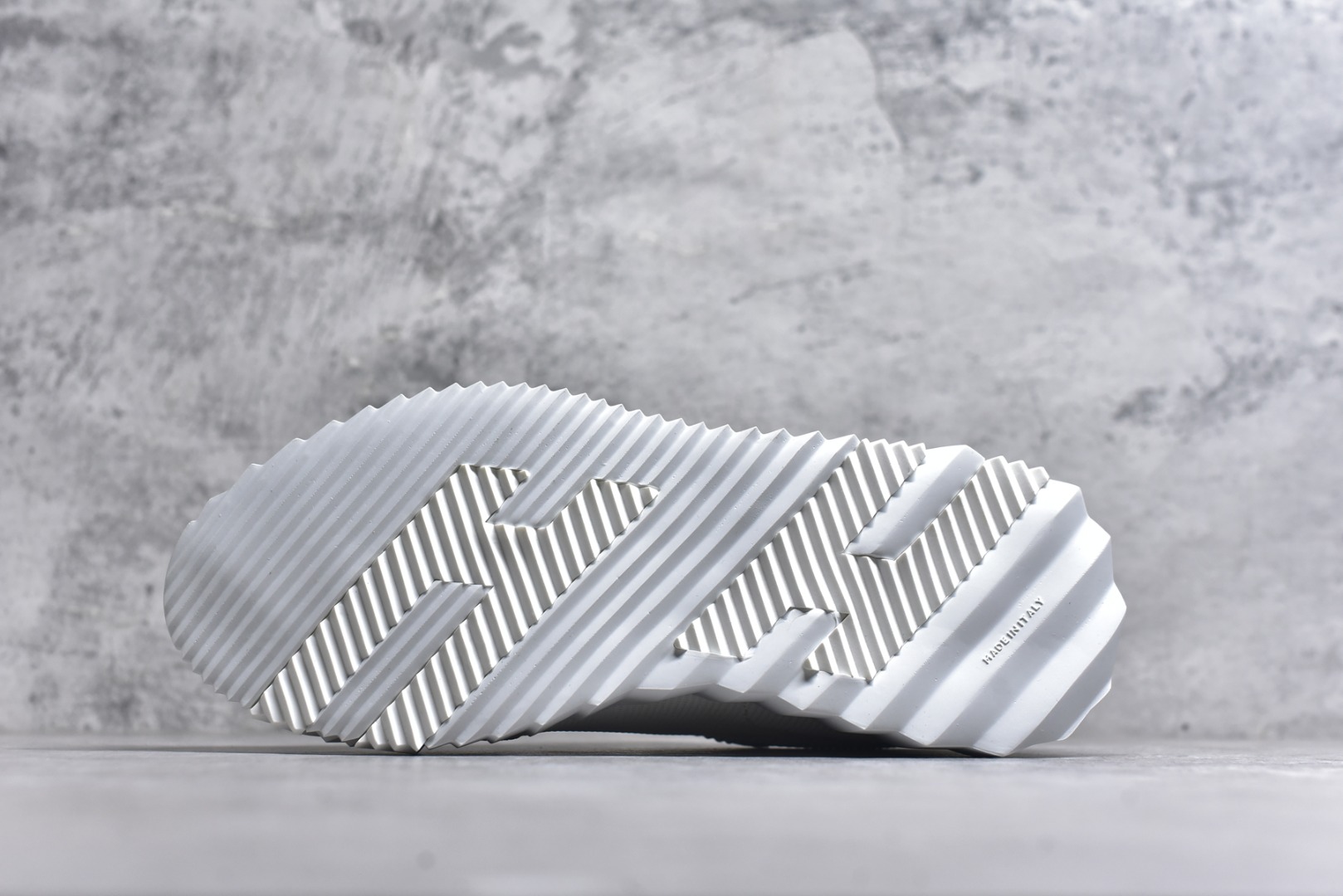 图片[6]-#Hermes 爱马仕 Bouncing 老钱风 皮面款 低帮休闲鞋 海淘代购同渠道品质 高端零售 外贸充正专供 原版购入开发 ZP级全套包装 完美楦型 正确卡色 大底 质感媲美原版 细节与原版一致 请注意区分市面通货材 尺码：39 40 41 42 43 44 45-选品中心