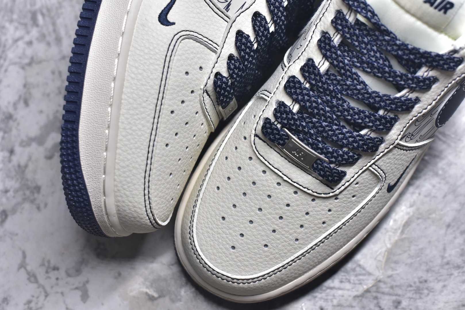 图片[8]-#Nike Air Force 1\’07 Low 耐克联名 深蓝多重勾 空军一号低帮休闲板鞋 HH7518-069 #原楦头原纸板 原装鞋盒 定制五金配件 内置全掌气垫 原厂鞋底 尺码：36 36.5 37.5 38 38.5 39 40 40.5 41 42 42.5 43 44 44.5 45 9.D4-选品中心