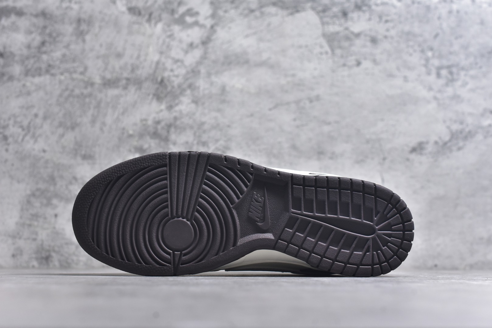 图片[6]-#Nike SB Dunk Low LV联名 白棕经典 周年高端定制 低帮休闲板鞋 CX5050-Y05 #定制鞋盒 大厂纯原品质出货 超高清洁度 皮料切割干净无任何毛边 细节完美 尺码：36 36.5 37.5 38 38.5 39 40 40.5 41 42 42.5 43 44 44.5 45 9.E5-选品中心