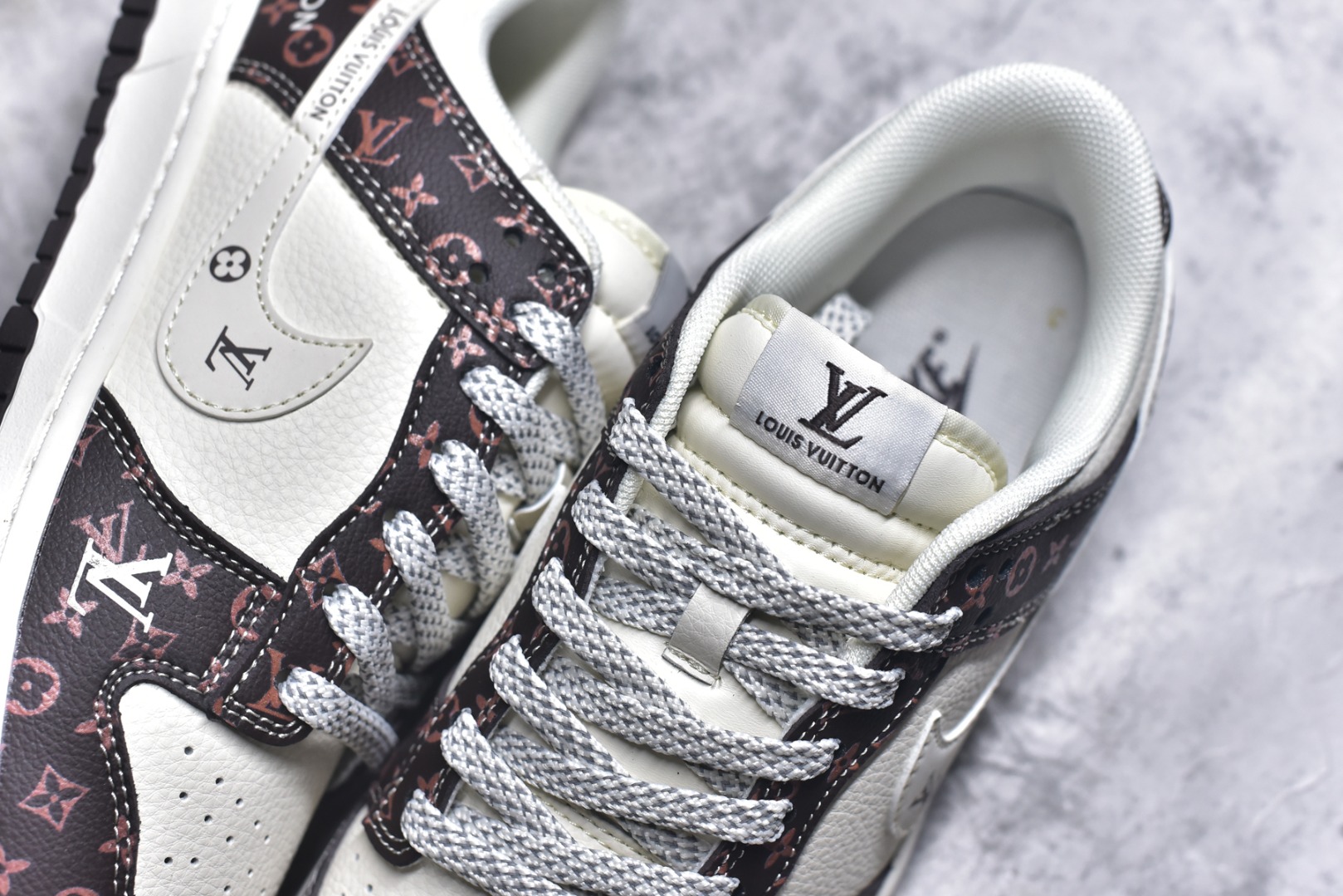 图片[9]-#Nike SB Dunk Low LV联名 白棕经典 周年高端定制 低帮休闲板鞋 CX5050-Y05 #定制鞋盒 大厂纯原品质出货 超高清洁度 皮料切割干净无任何毛边 细节完美 尺码：36 36.5 37.5 38 38.5 39 40 40.5 41 42 42.5 43 44 44.5 45 9.E5-选品中心