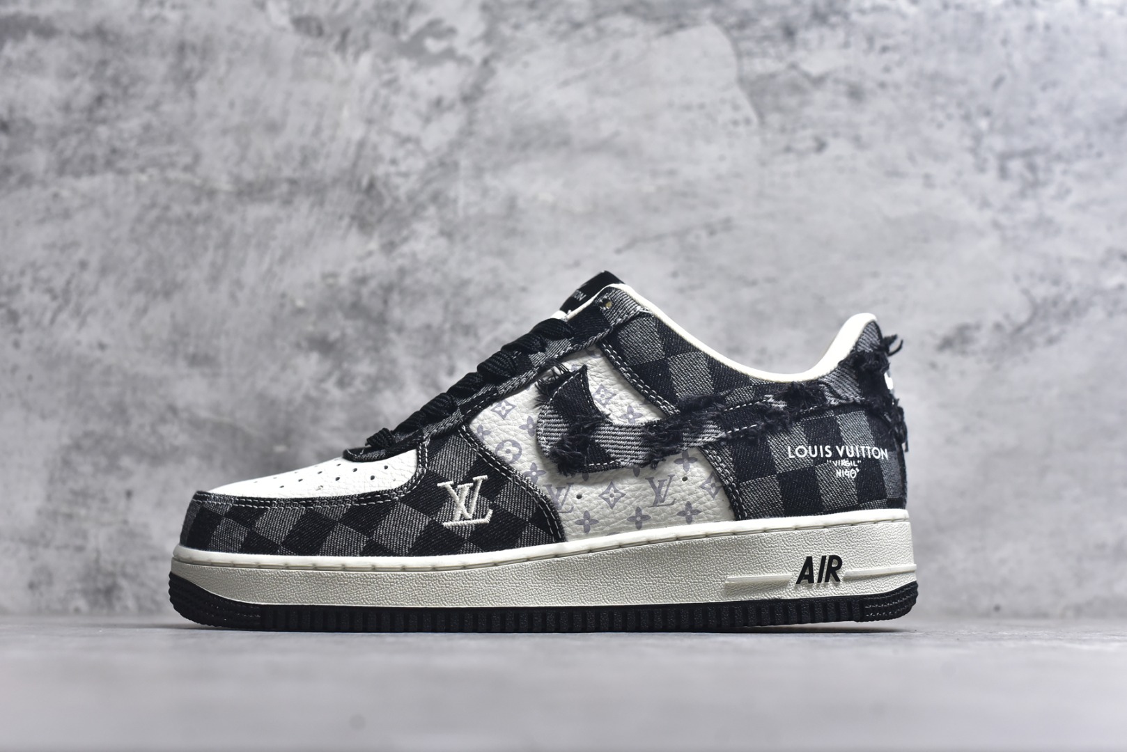 #Nike Air Force 1\'07 Low LV联名 白黑 空军一号低帮休闲板鞋 YF9511-817 #流苏格子防水牛仔布 高级夜光效果 工艺难度大 原楦头原纸板 高端定制鞋盒 原厂鞋底 超高清洁度 细节完美 尺码：36 36.5 37.5 38 38.5 39 40 40.5 41 42 42.5 43 44 44.5 45 9.D4-选品中心