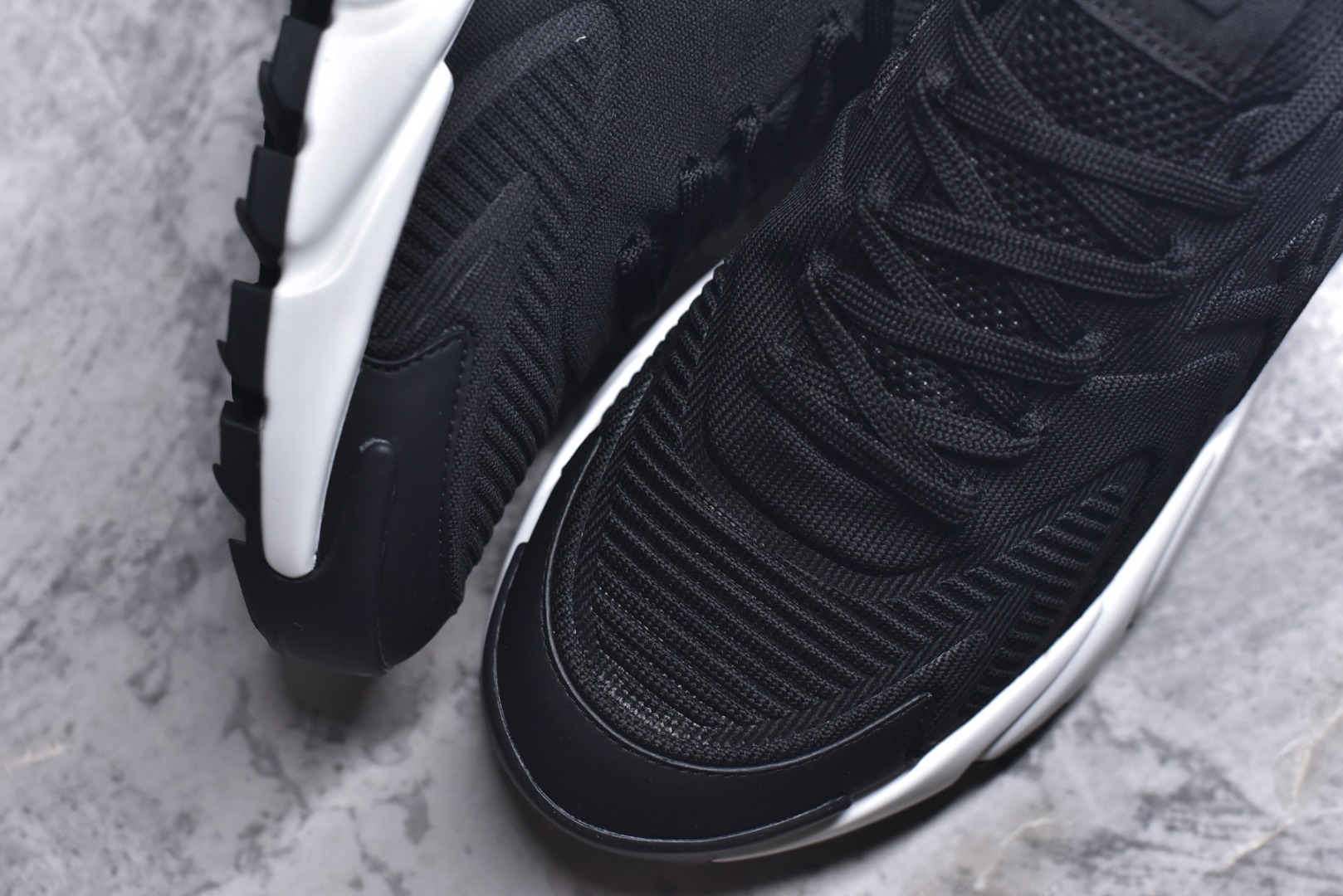 图片[8]-#Louis Vuitton LV Runner Tatic Sneaker 系列 厚底 休闲 运动鞋 跑鞋 原版购入开发 做货 本款 Runner Tatic 运动鞋融合飞织面料材质，演绎传统登山鞋的灵感启发。 字母抒写于一侧，标识，轻盈耐磨的橡胶外底完善整体配送精美包装 面料： 原版进口定制飞织面料 ■内里：原版定制透气网里 ■鞋底：原版开模防滑橡胶组合材质 ■底厚： 4CM 尺码：男款38-46-选品中心