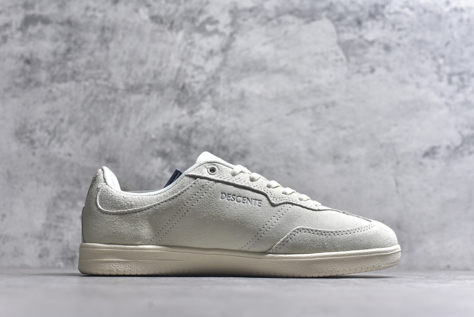 图片[3]-#迪桑特DESCENTE EDGE COURT RETRO 复古轻质 耐磨低帮 生活休闲鞋 货号：SP323LSN82 尺码：36 36.5 37.5 38 38.5 39 40 40.5 41 42 42.5 43 44 45-选品中心